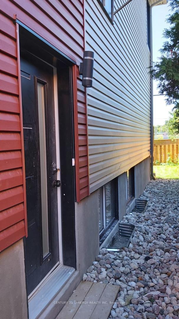 Photo 2 of 1293 Thames Street, Ottawa, Carlington — HOMEH