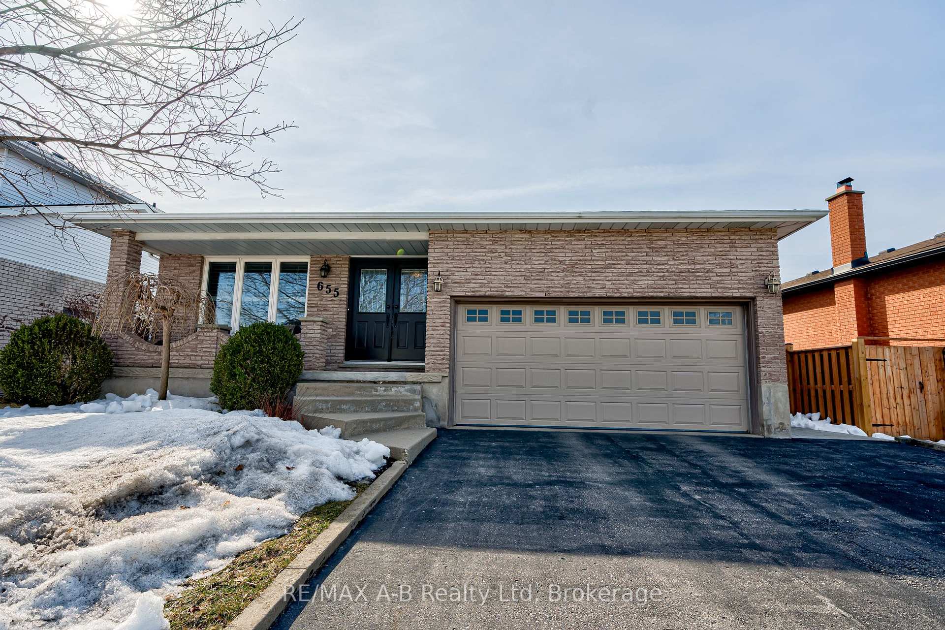Photo 3 of 655 Champlain Boulevard, Cambridge — HOMEH