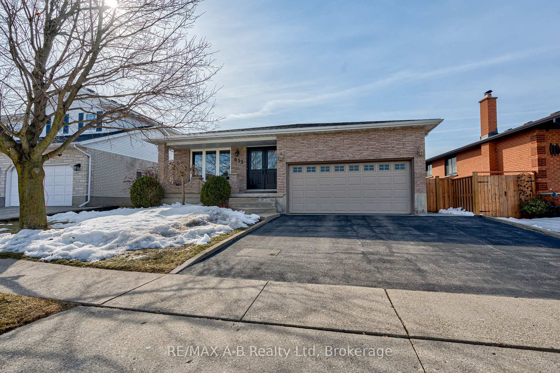 Photo 4 of 655 Champlain Boulevard, Cambridge — HOMEH