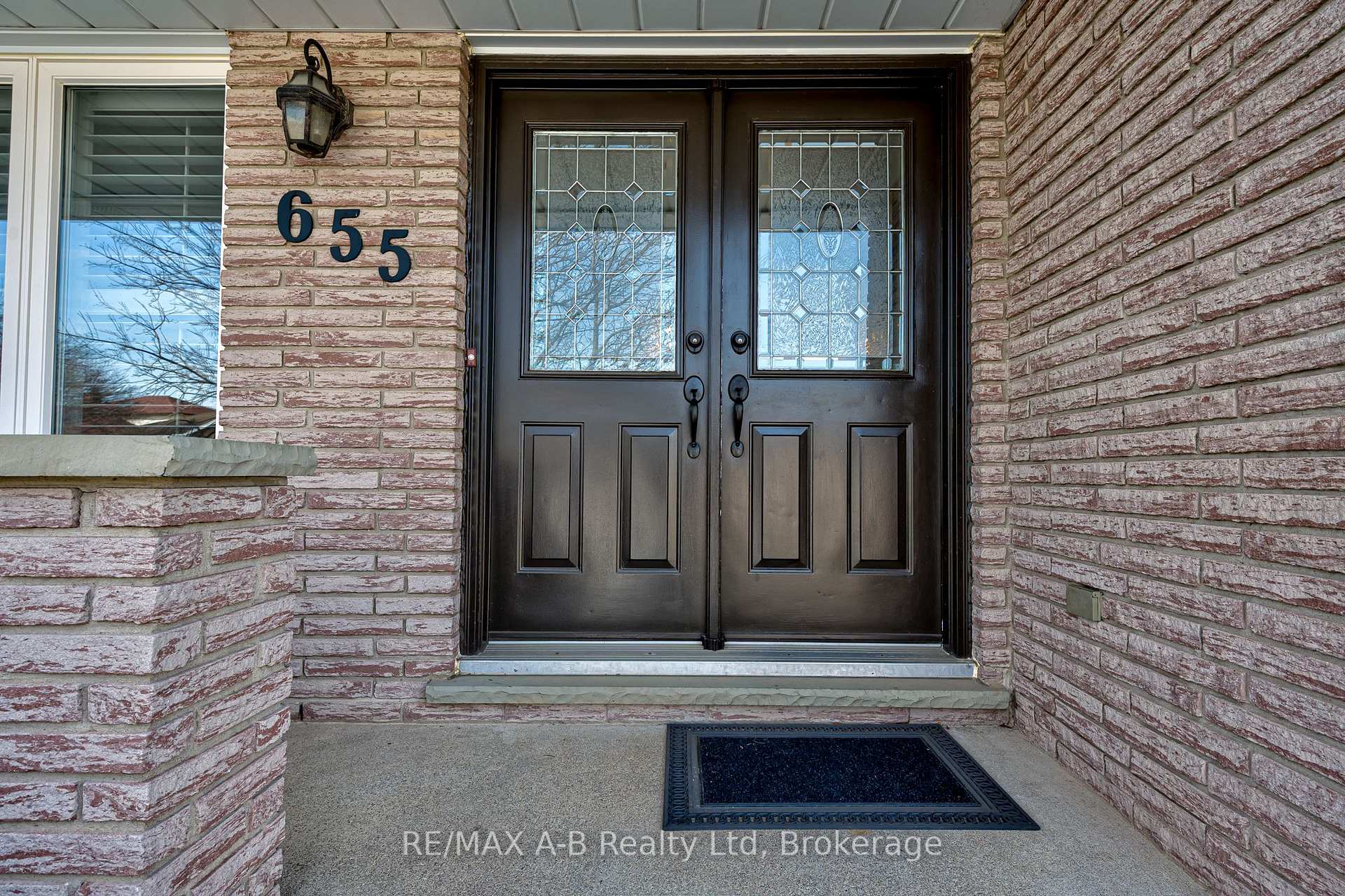Photo 8 of 655 Champlain Boulevard, Cambridge — HOMEH