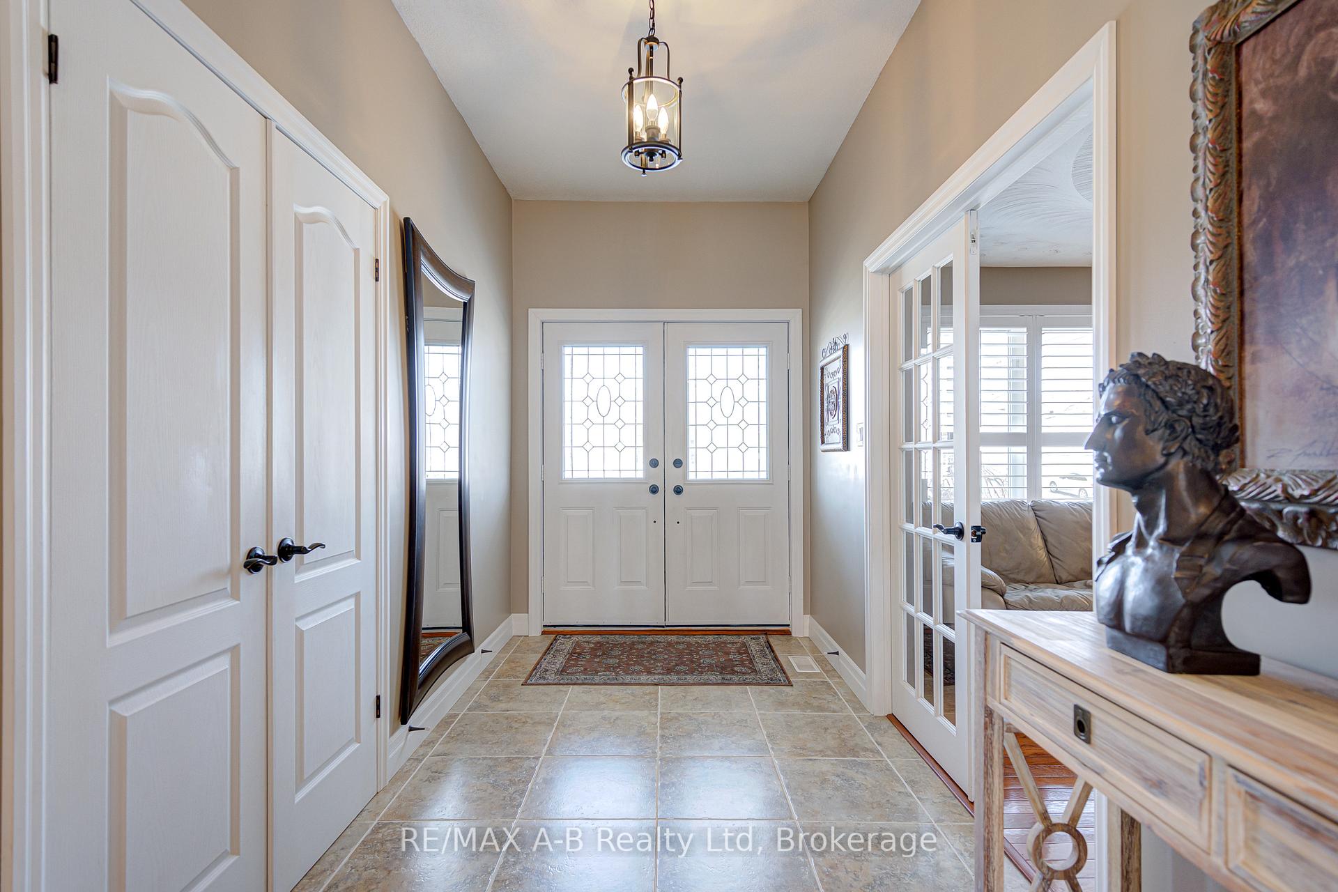 Photo 9 of 655 Champlain Boulevard, Cambridge — HOMEH