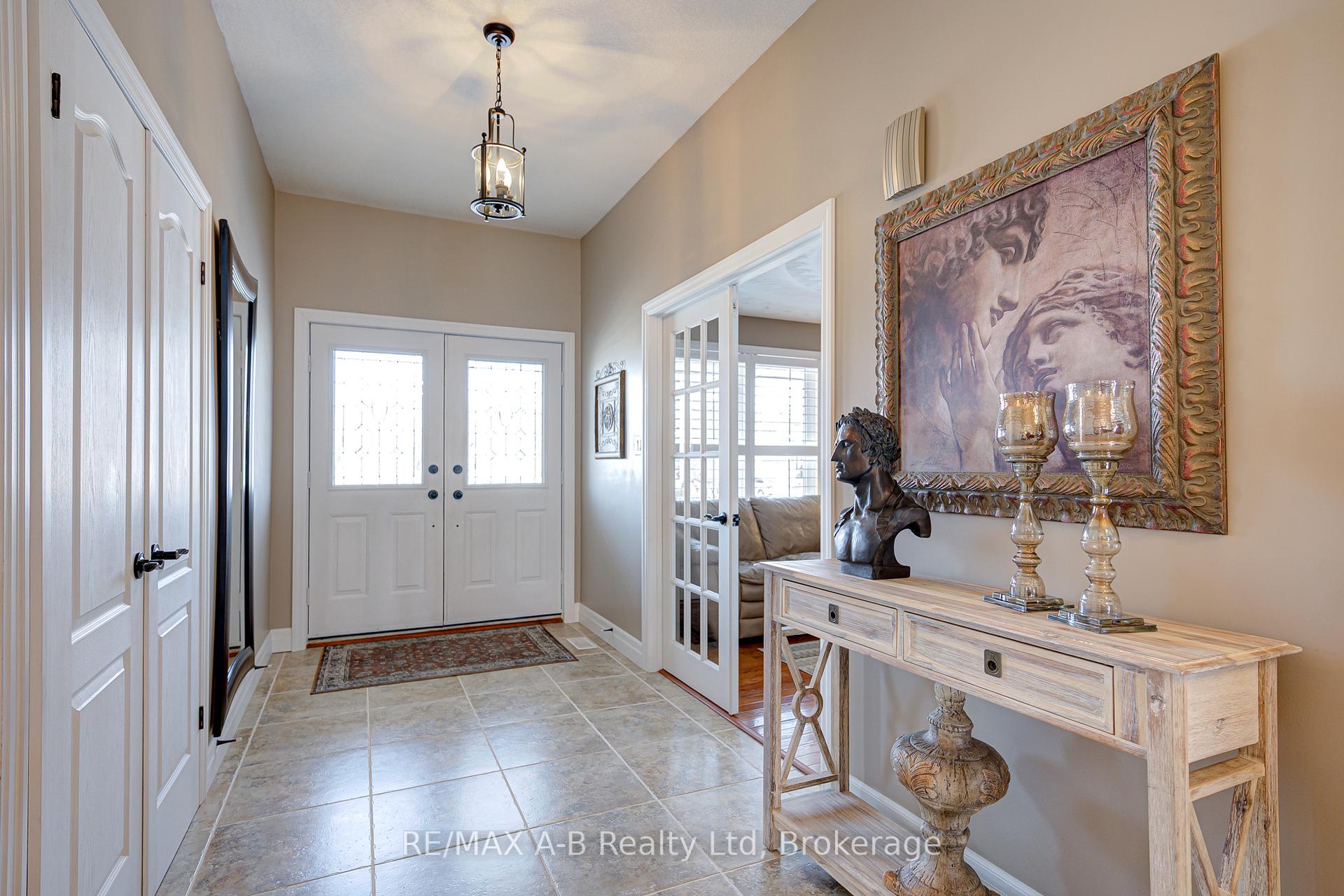 Photo 10 of 655 Champlain Boulevard, Cambridge — HOMEH