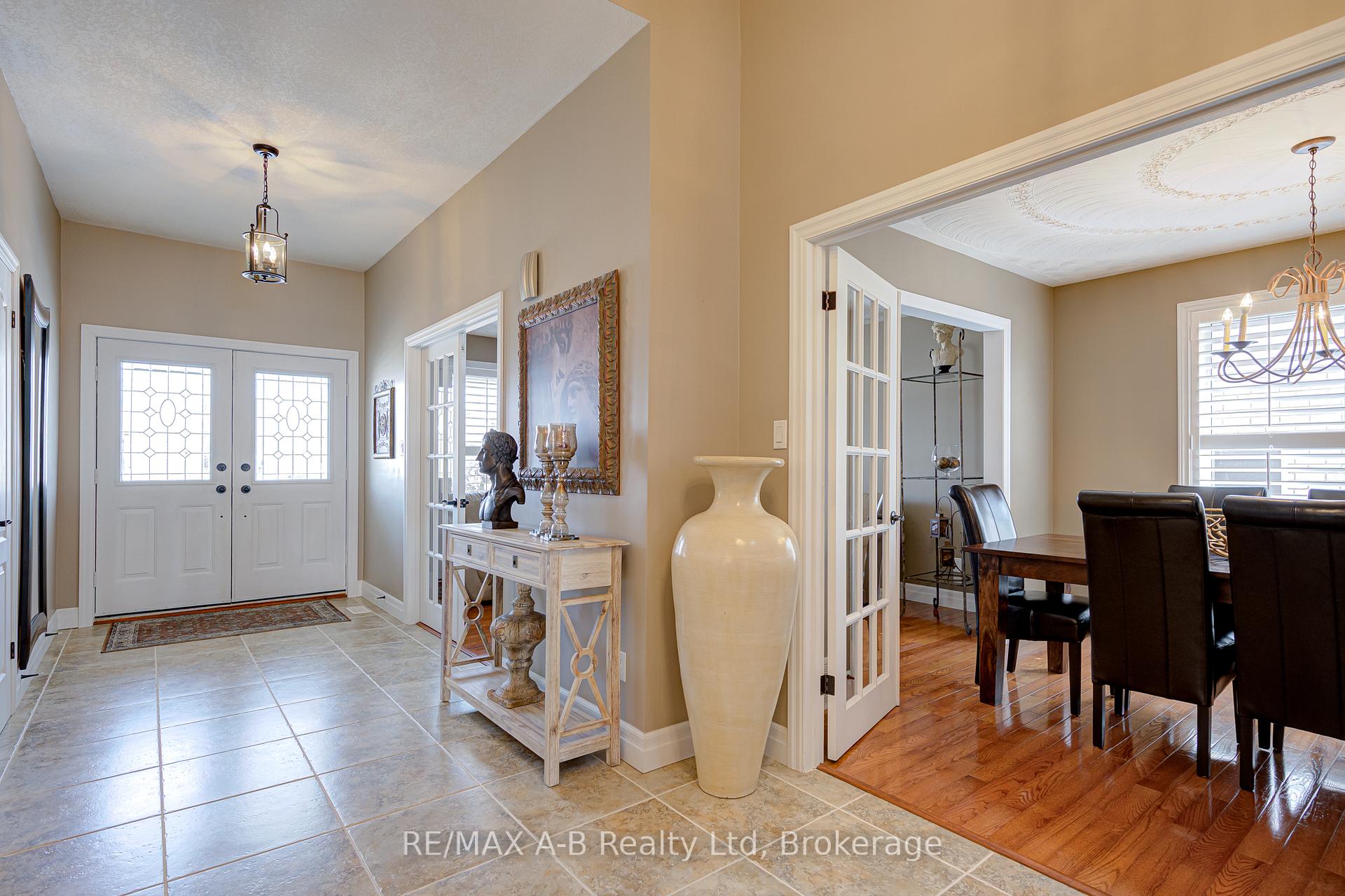 Photo 11 of 655 Champlain Boulevard, Cambridge — HOMEH