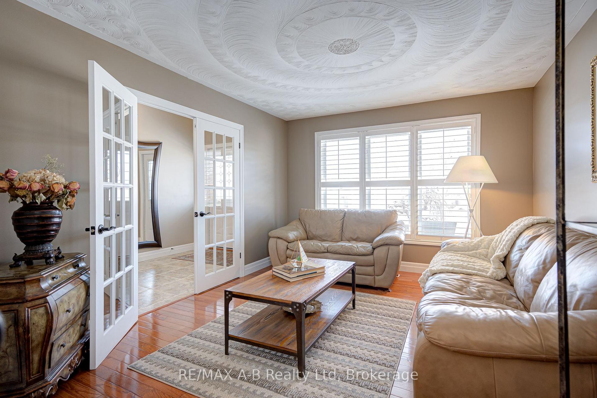 Photo 14 of 655 Champlain Boulevard, Cambridge — HOMEH