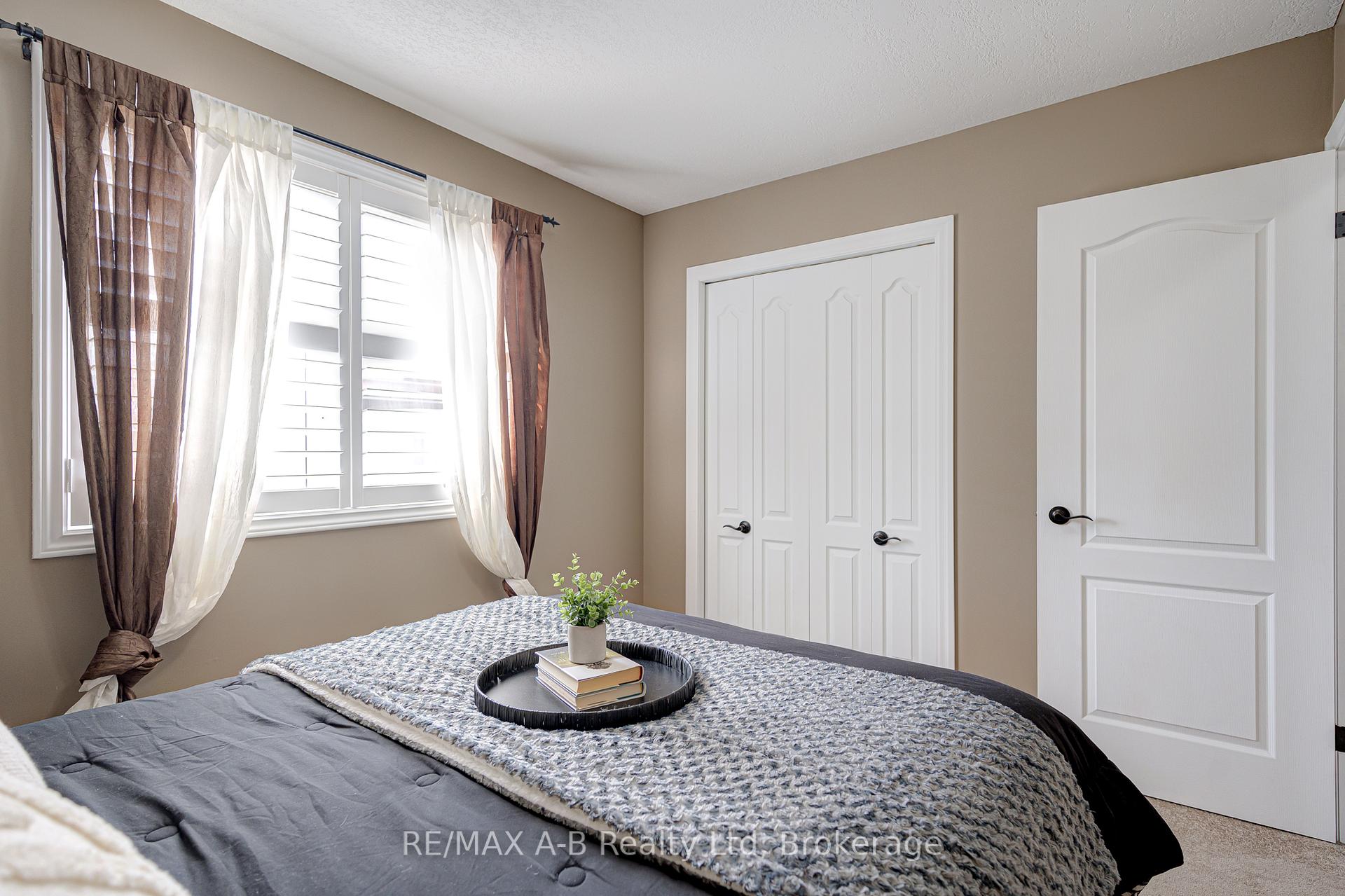 Photo 26 of 655 Champlain Boulevard, Cambridge — HOMEH