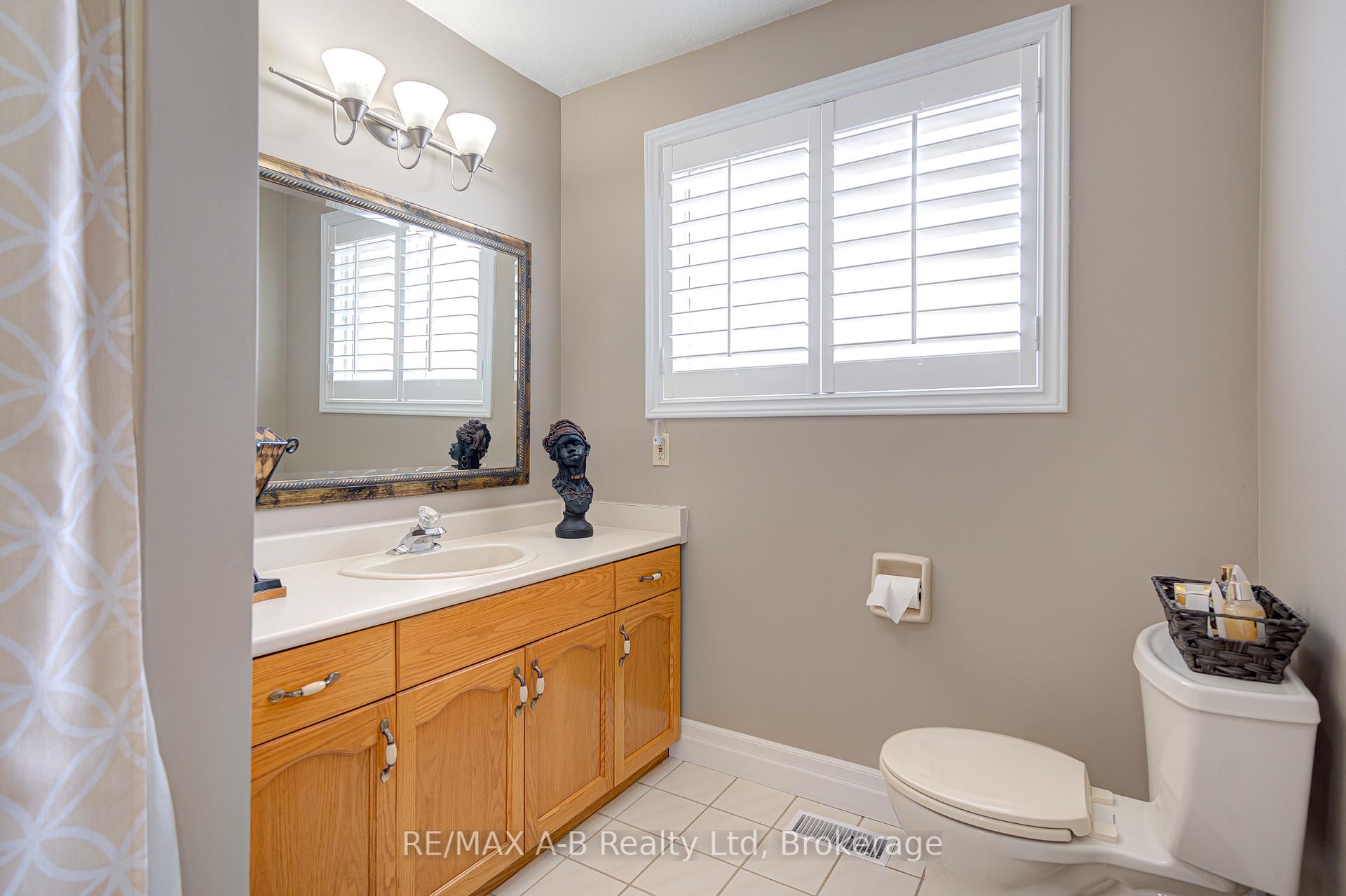 Photo 31 of 655 Champlain Boulevard, Cambridge — HOMEH