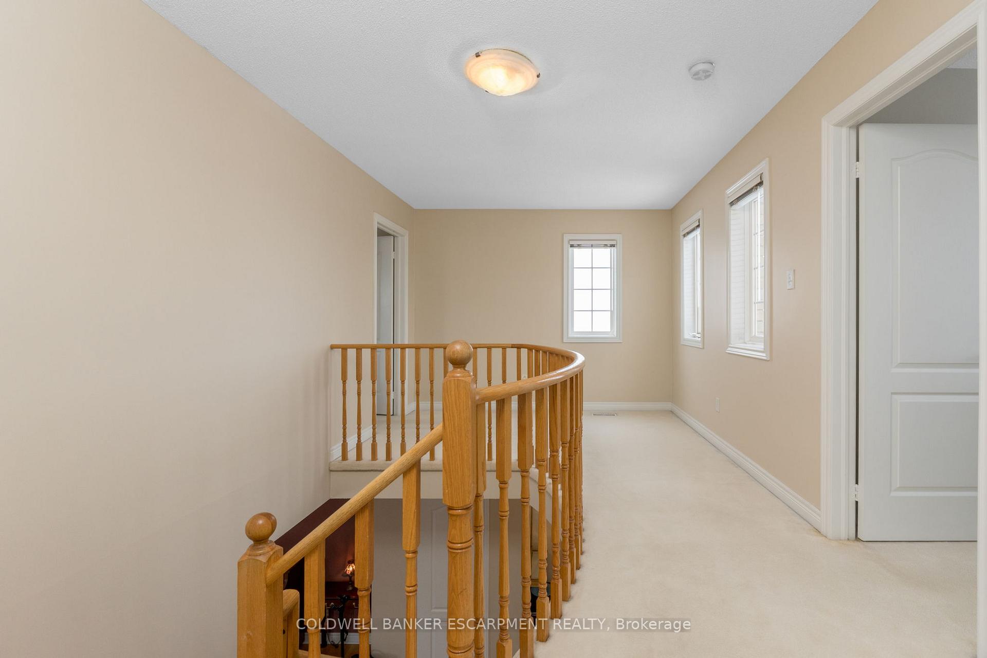 Photo 16 of 17 Spruce Boulevard, Halton Hills, Acton — HOMEH
