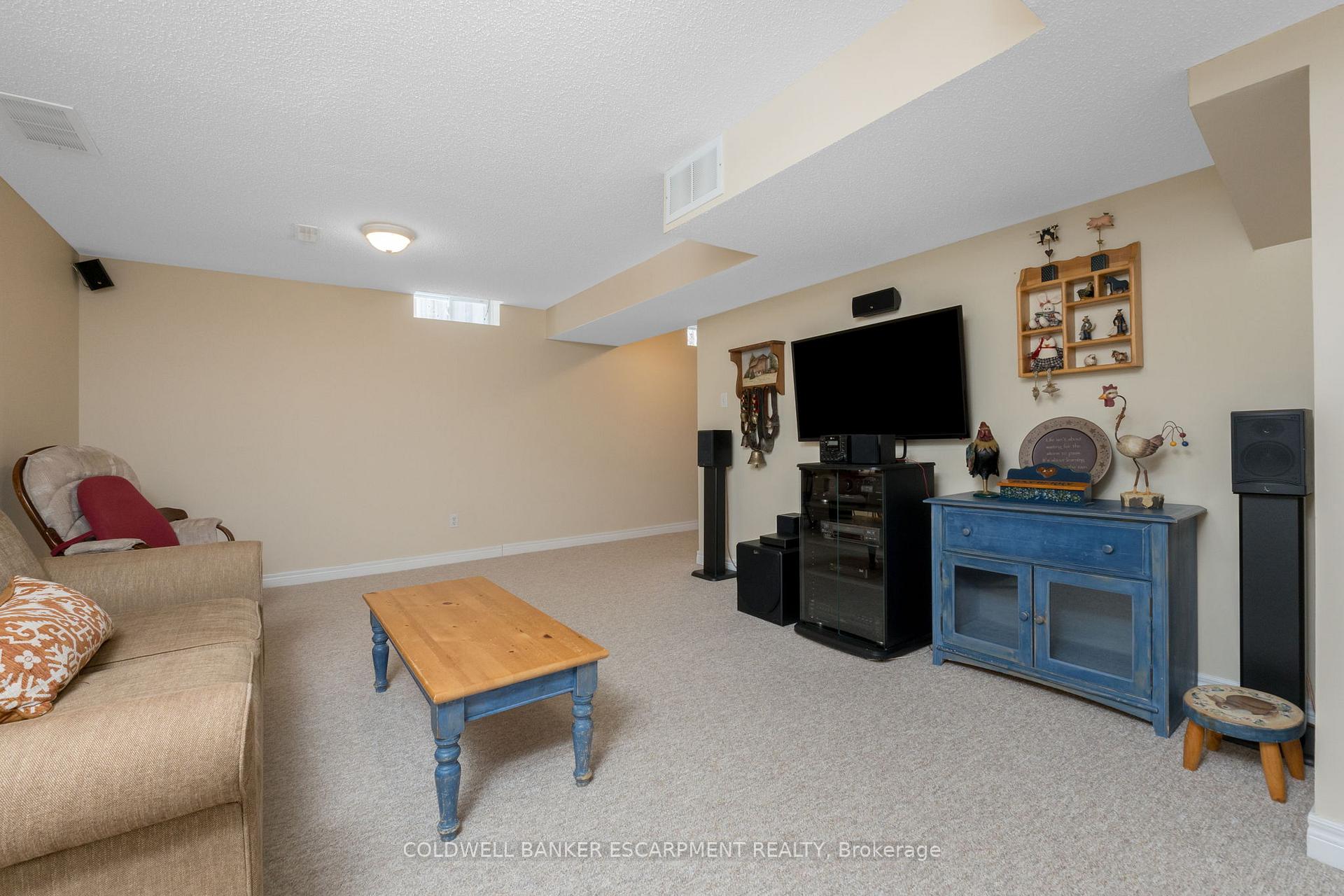 Photo 28 of 17 Spruce Boulevard, Halton Hills, Acton — HOMEH