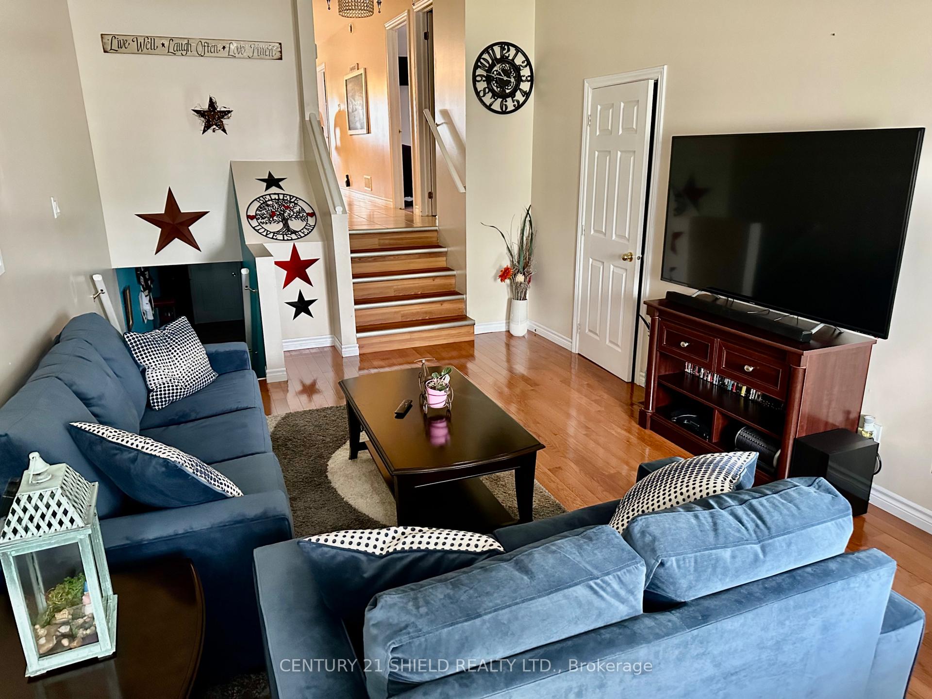 Photo 3 of 391 Emma Avenue, Cornwall — HOMEH