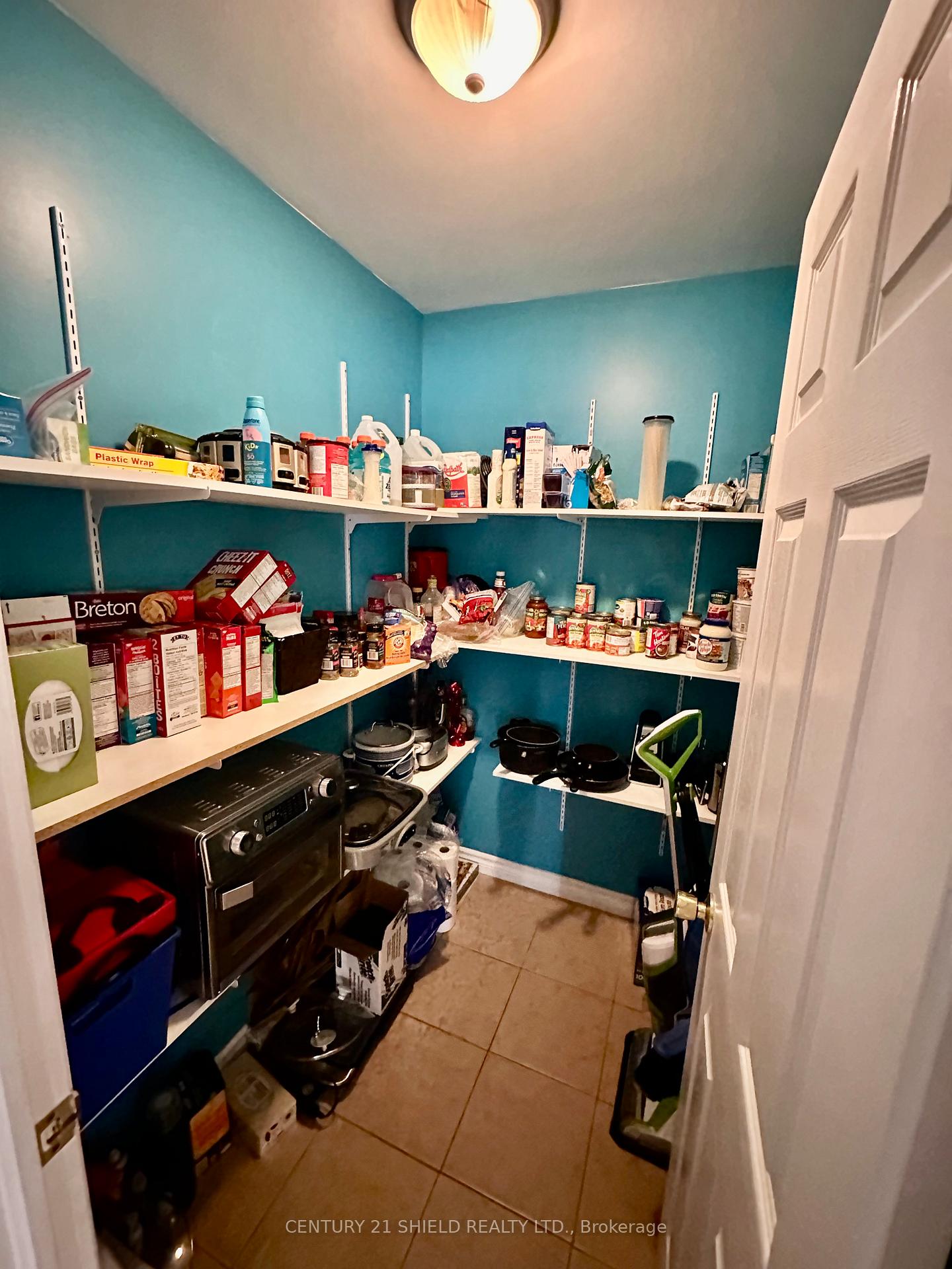 Photo 10 of 391 Emma Avenue, Cornwall — HOMEH