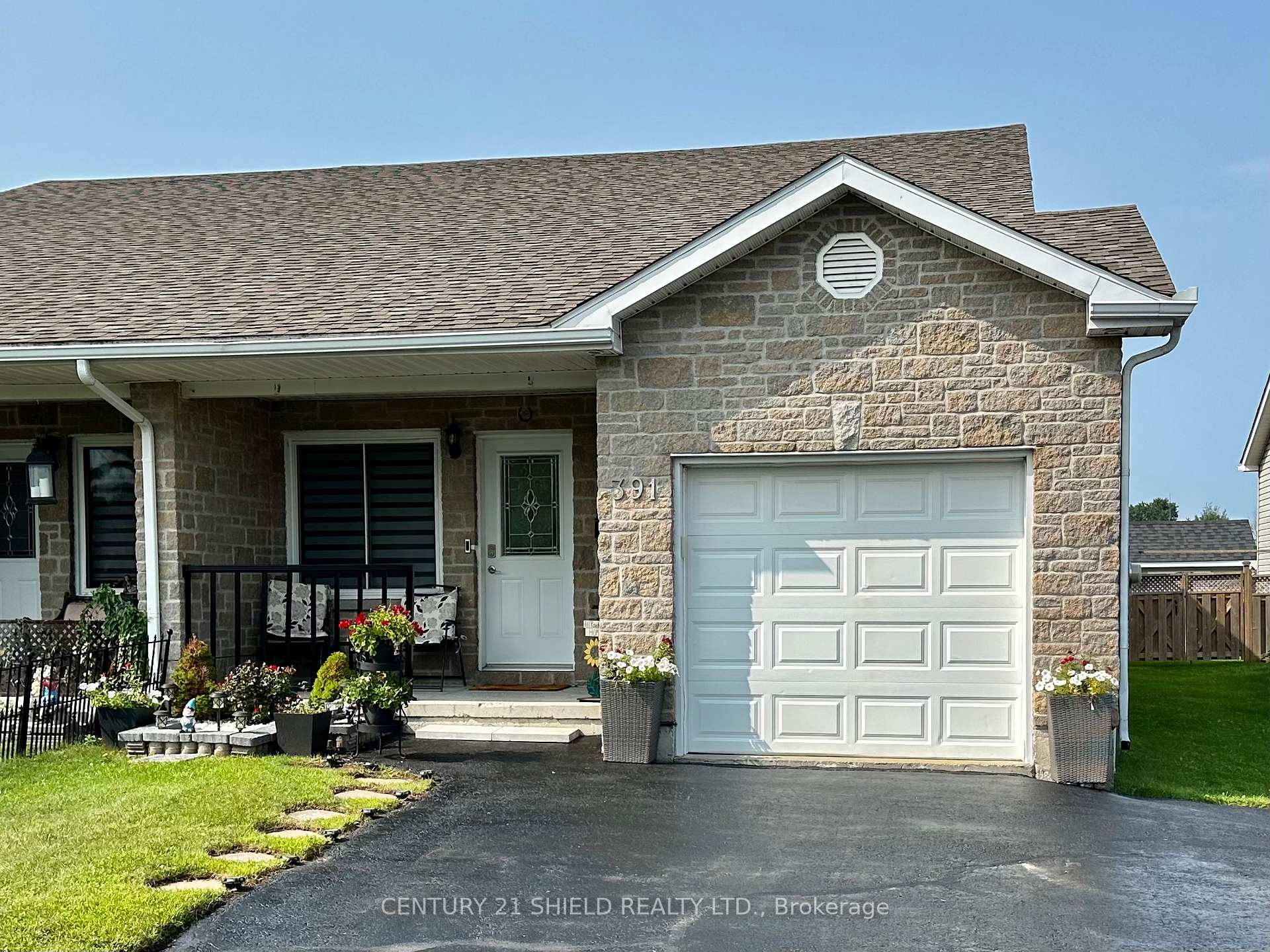 Photo 23 of 391 Emma Avenue, Cornwall — HOMEH