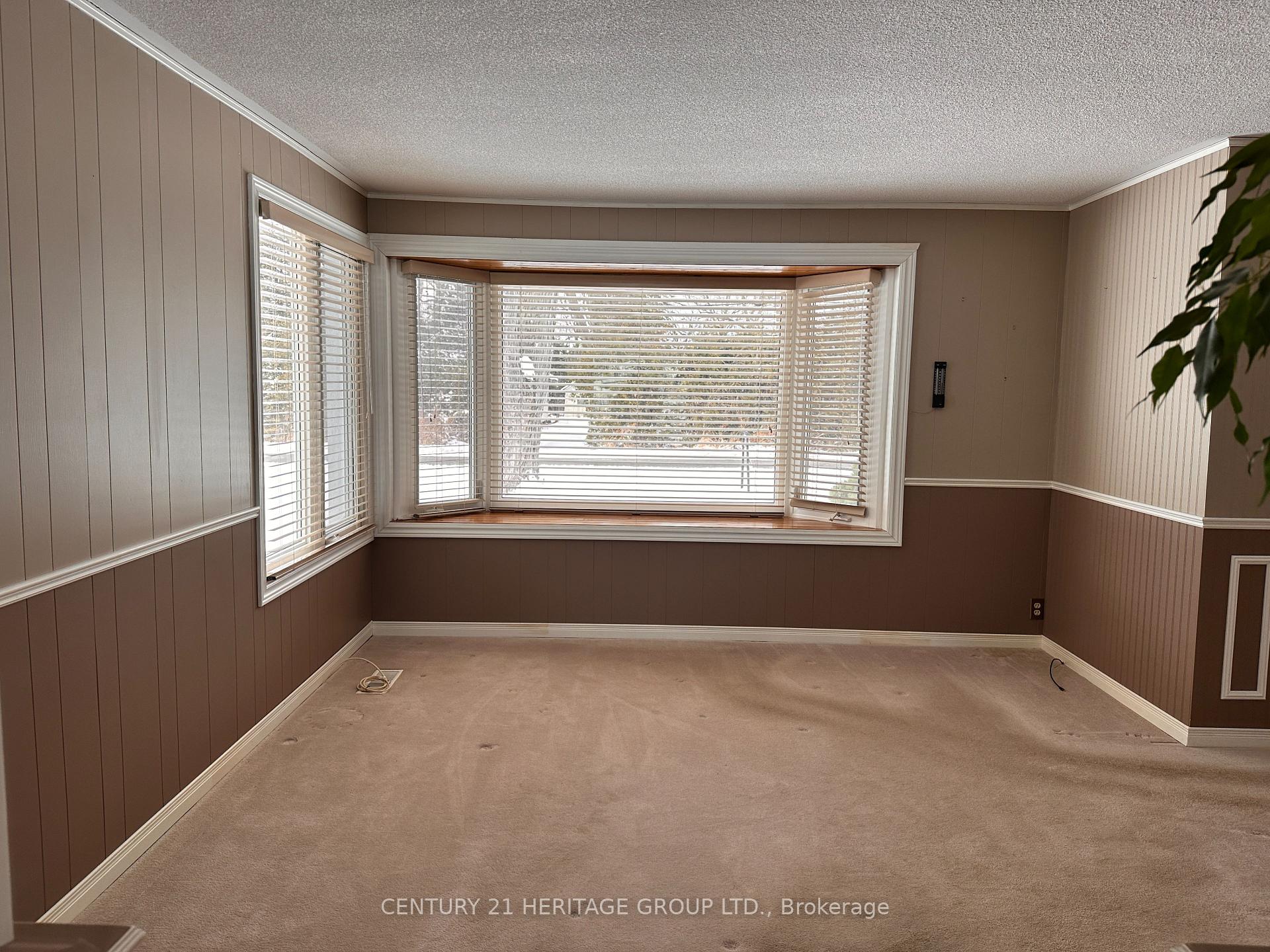 Photo 5 of 195 Wynhurst Road, Georgina, Keswick South — HOMEH