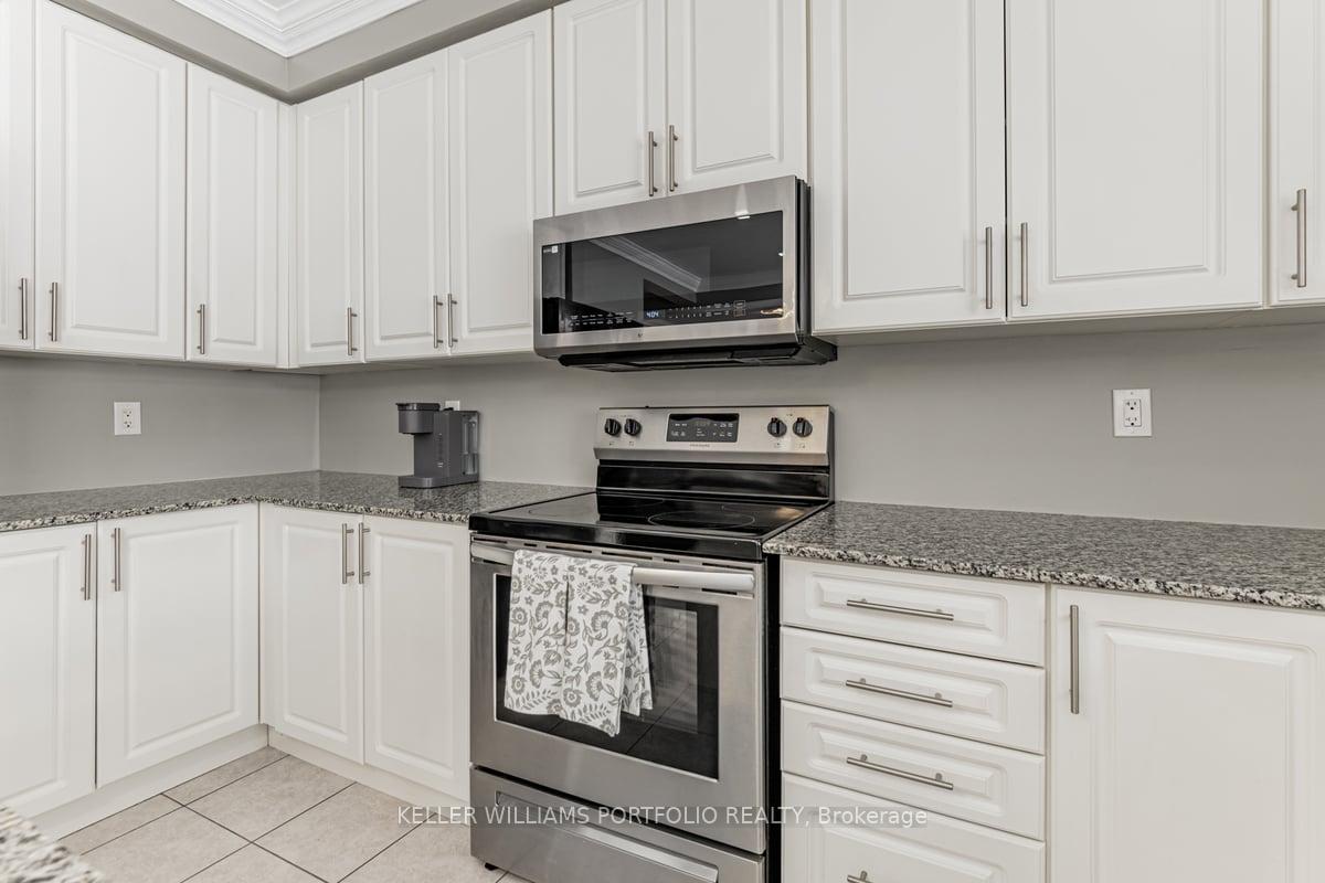 Photo 13 of 42 Willoughby Place, Clarington, Bowmanville — HOMEH