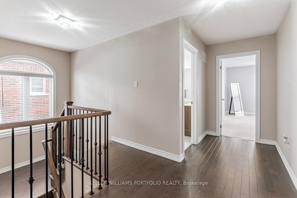 Photo 22 of 42 Willoughby Place, Clarington, Bowmanville — HOMEH