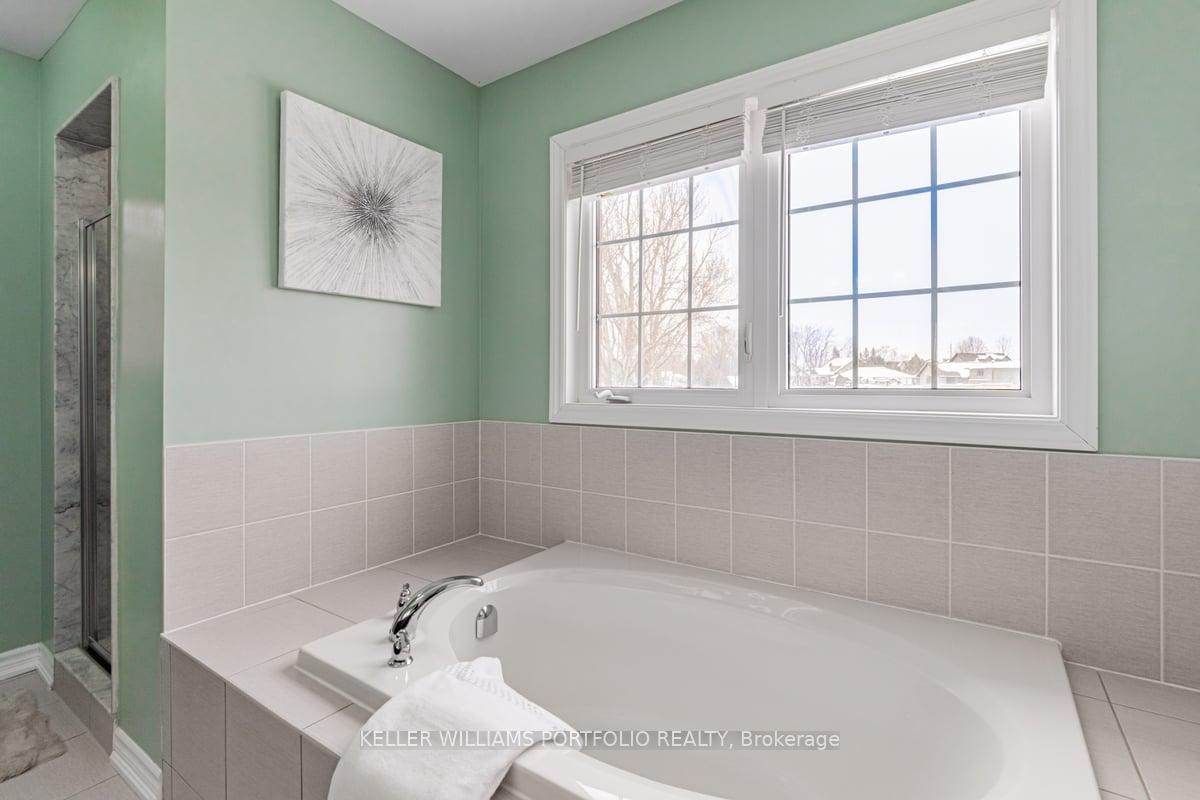 Photo 27 of 42 Willoughby Place, Clarington, Bowmanville — HOMEH