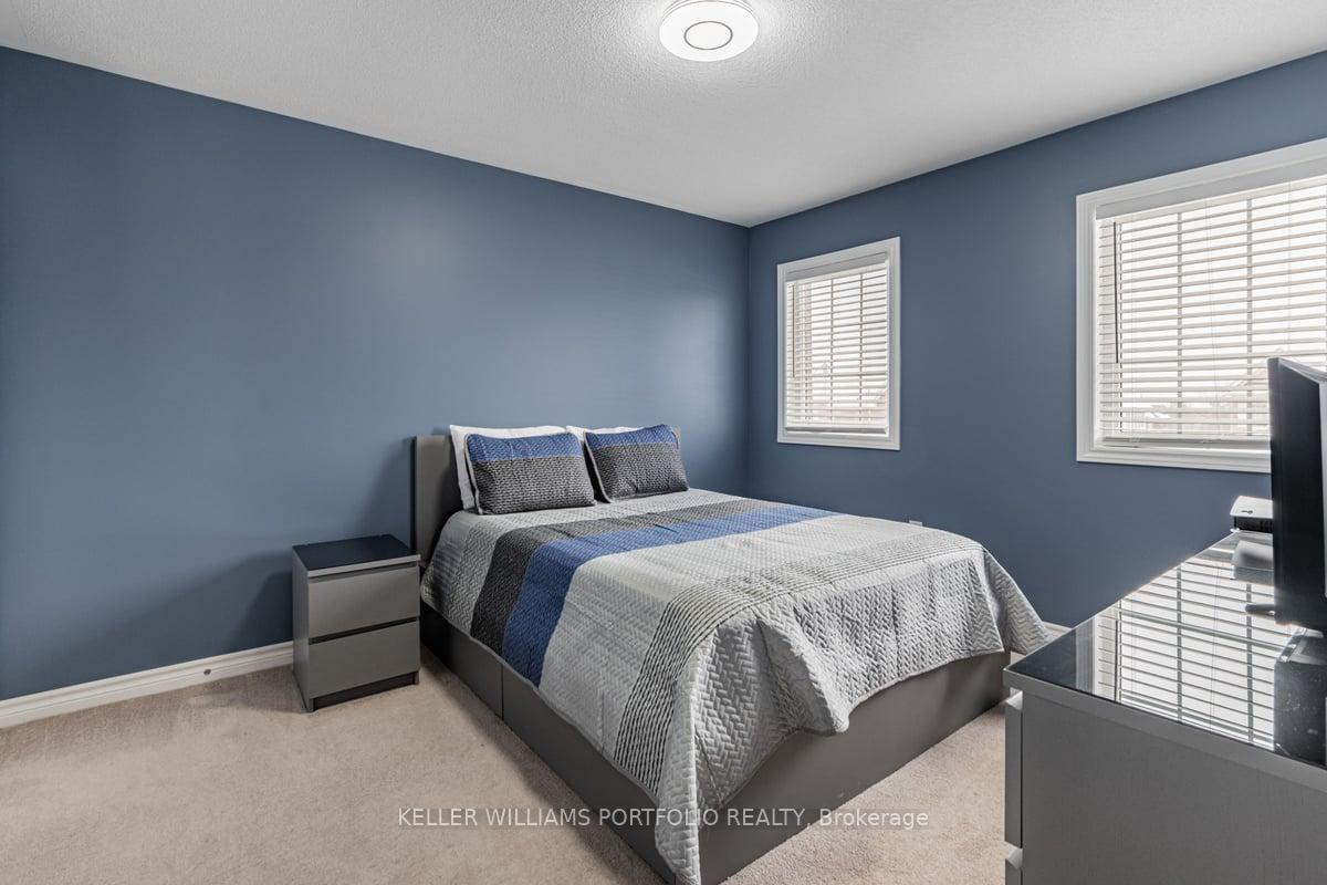 Photo 32 of 42 Willoughby Place, Clarington, Bowmanville — HOMEH