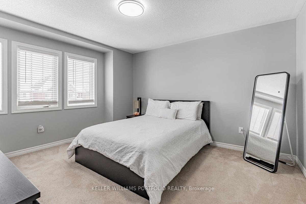 Photo 34 of 42 Willoughby Place, Clarington, Bowmanville — HOMEH