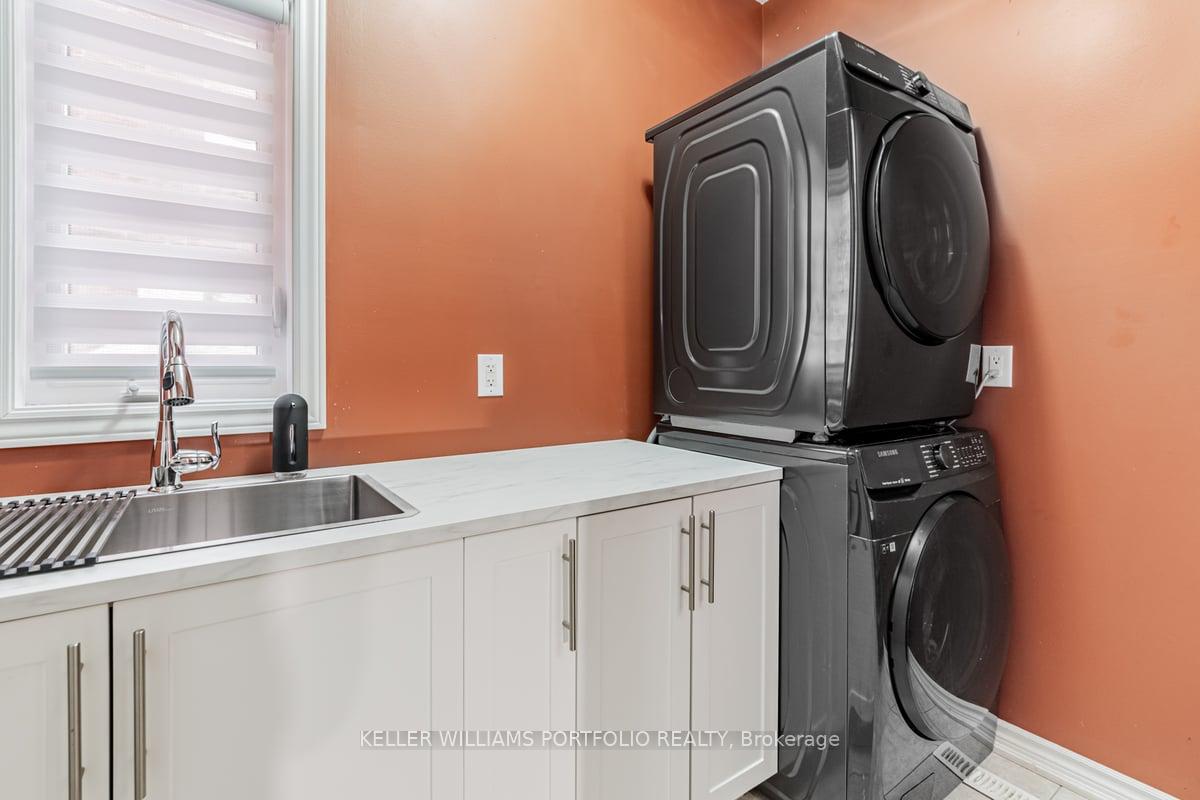 Photo 37 of 42 Willoughby Place, Clarington, Bowmanville — HOMEH