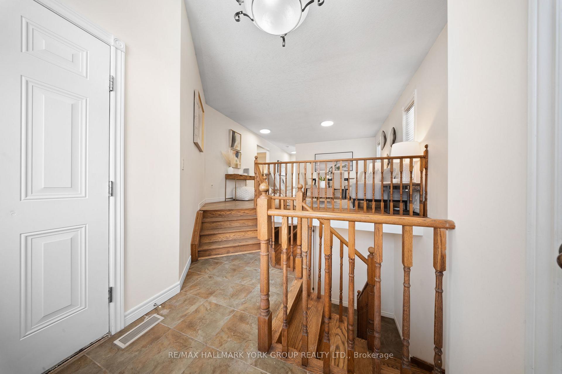 Photo 4 of 153 Fairwood Drive, Georgina, Keswick South — HOMEH