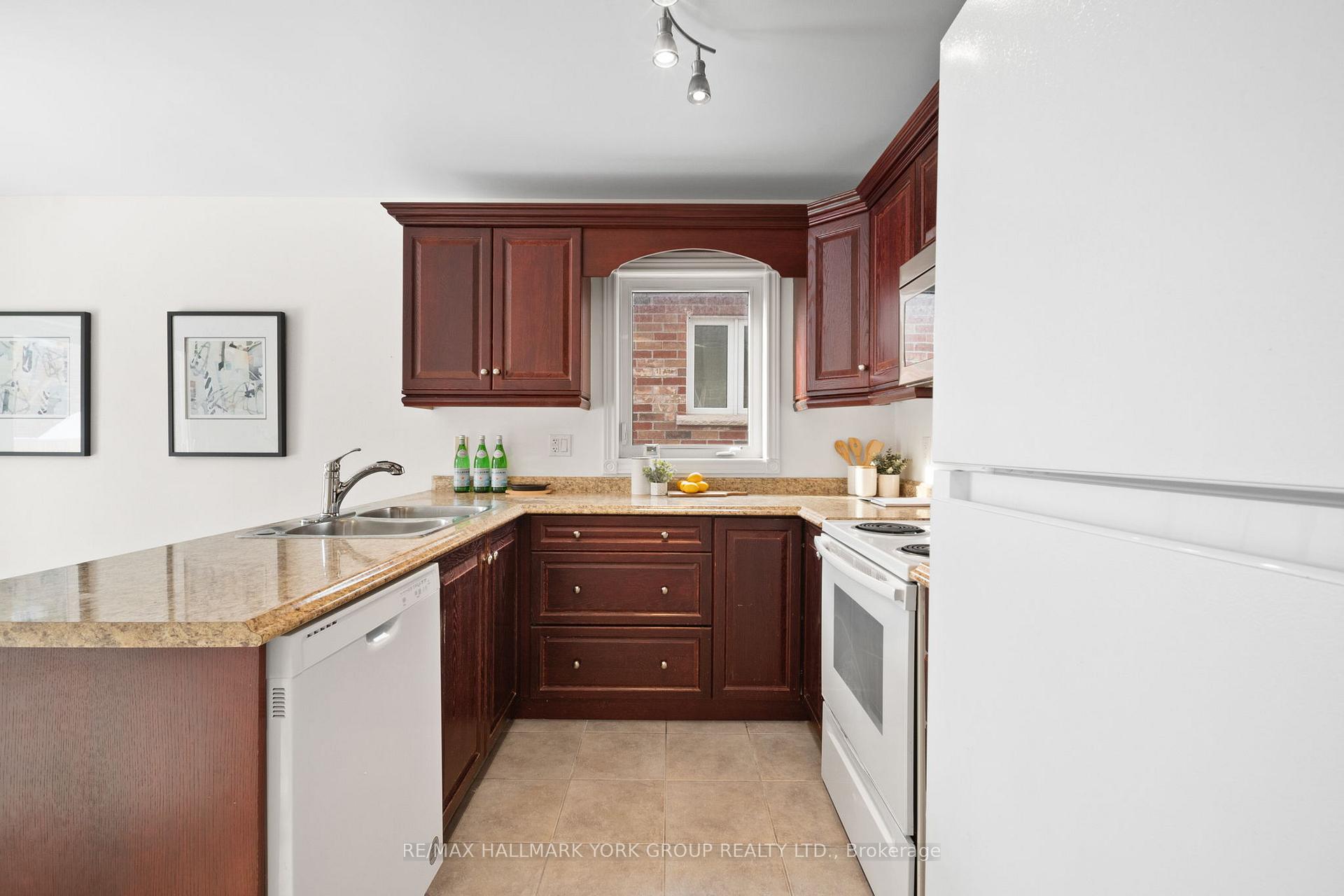 Photo 19 of 153 Fairwood Drive, Georgina, Keswick South — HOMEH