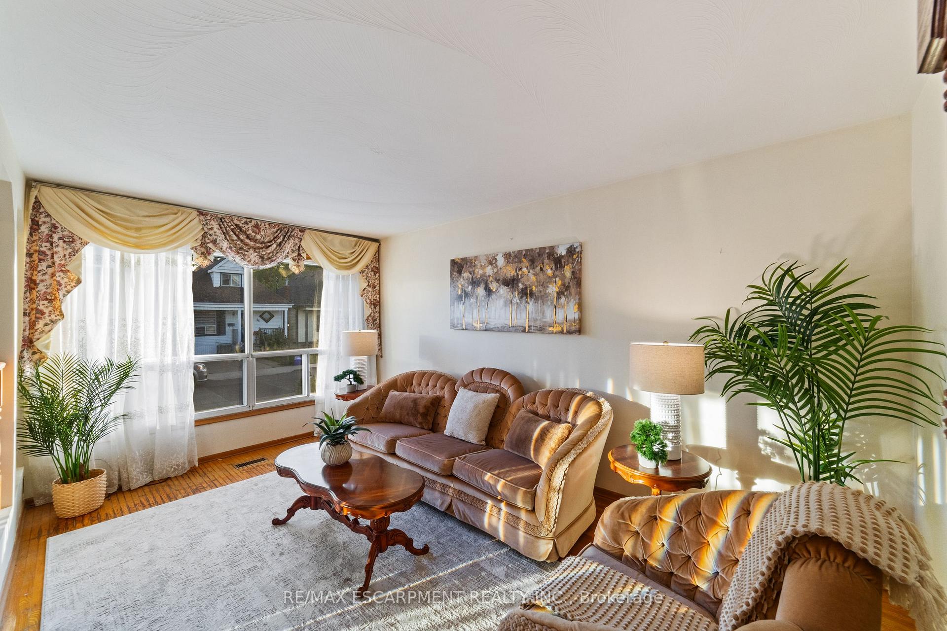 Photo 7 of 99 Edinburgh Avenue, Hamilton, Crown Point — HOMEH