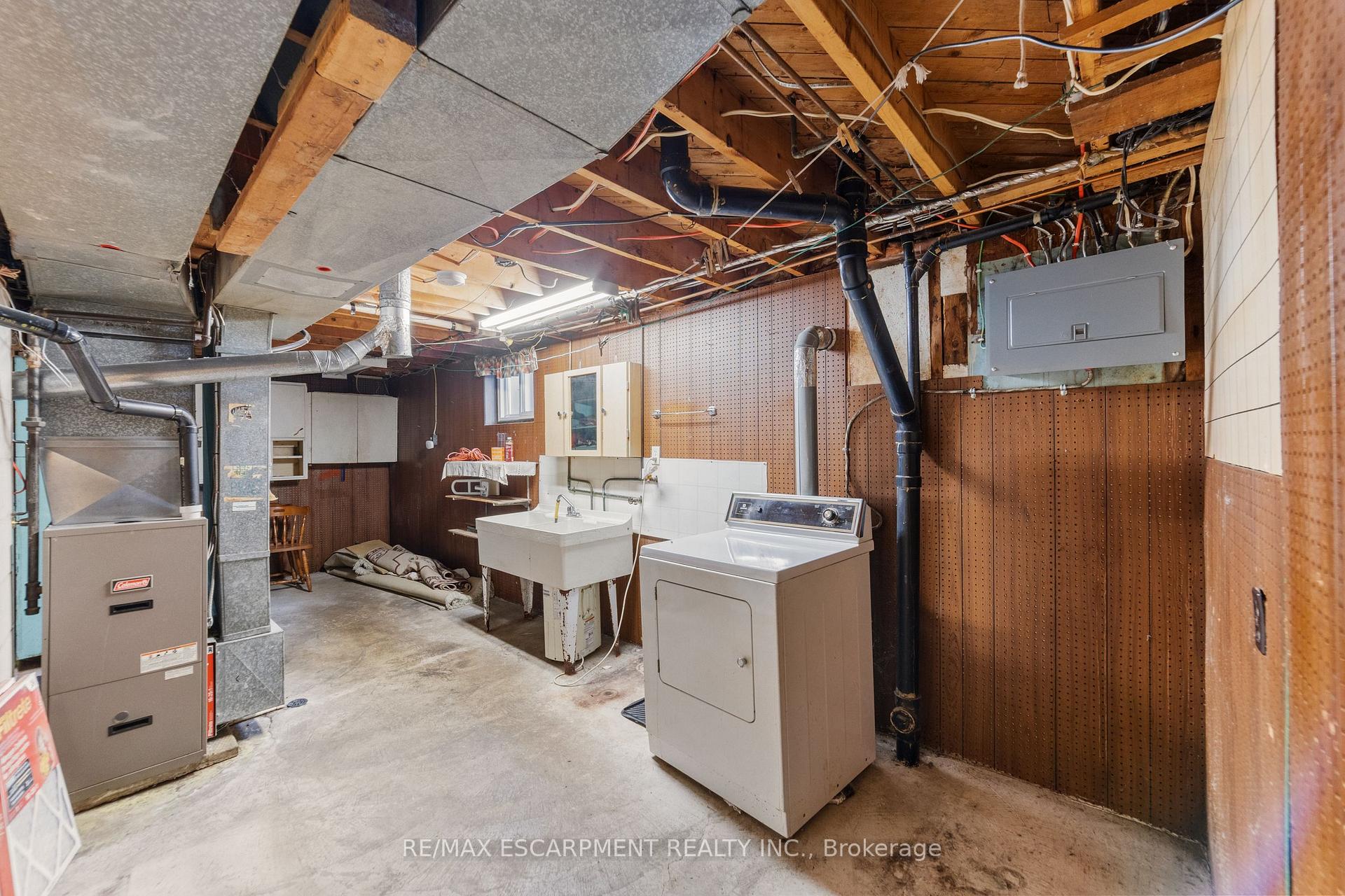 Photo 19 of 99 Edinburgh Avenue, Hamilton, Crown Point — HOMEH