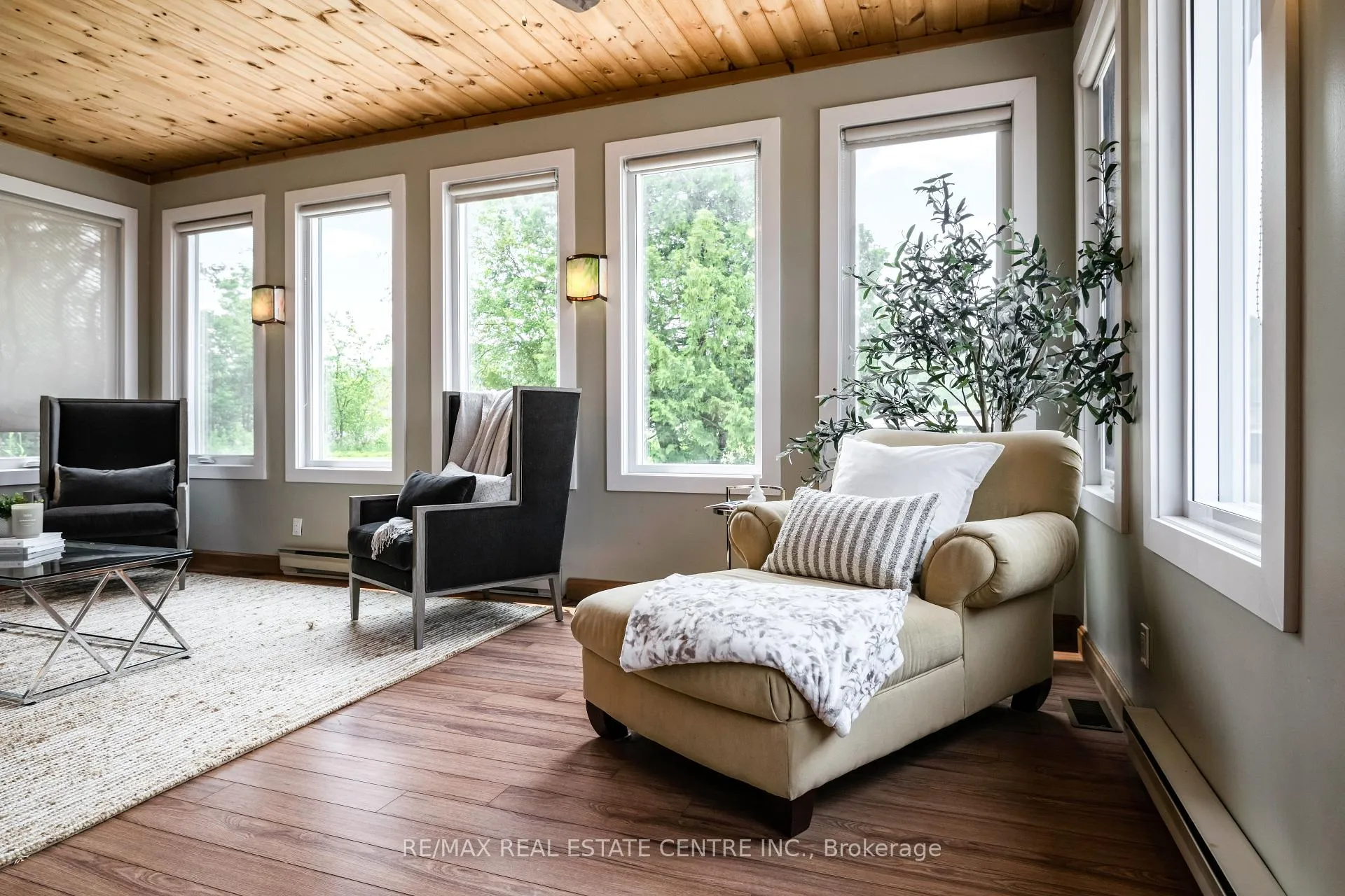 Photo 20 of 188 Lakeshore Road E, Blue Mountains — HOMEH