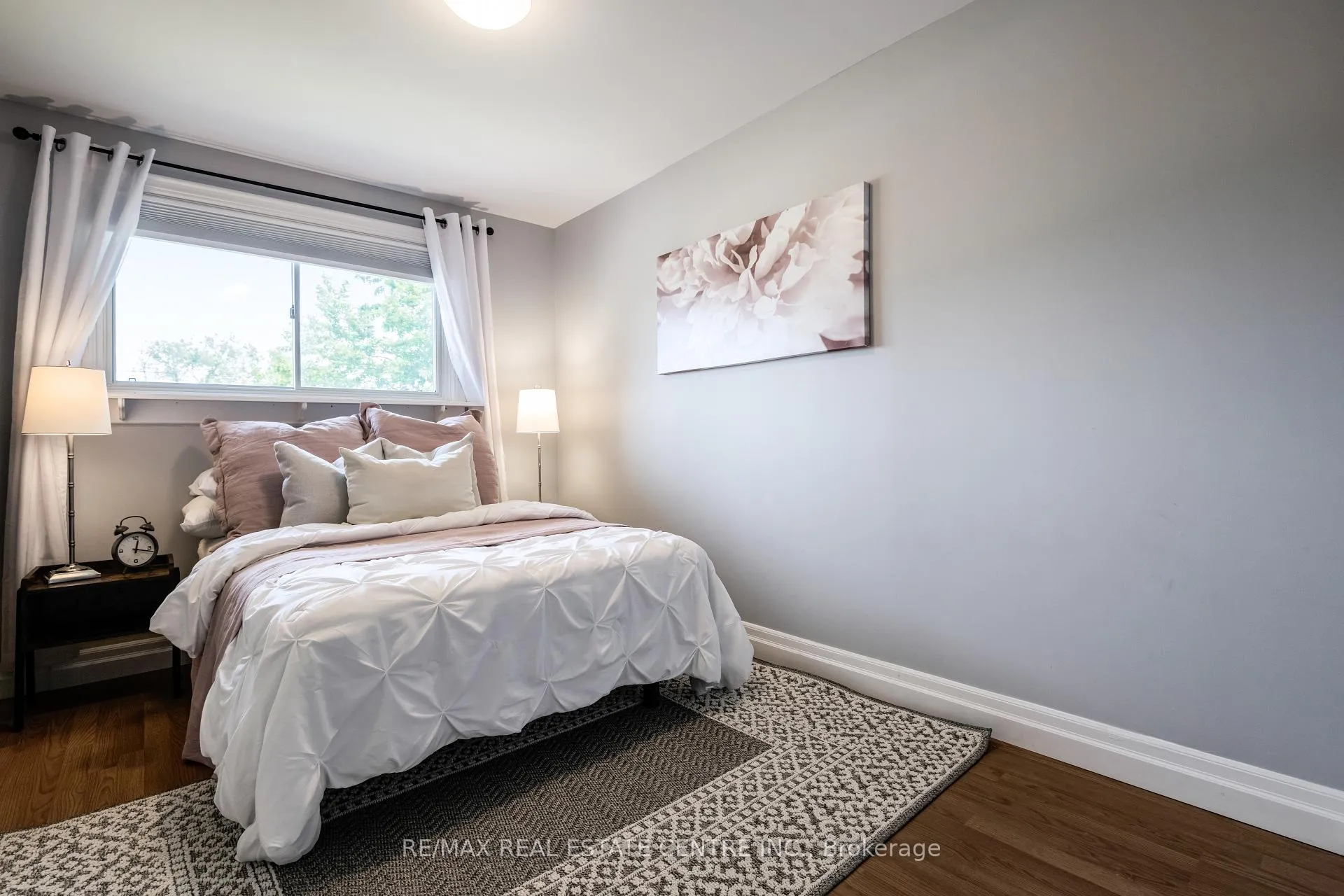 Photo 22 of 188 Lakeshore Road E, Blue Mountains — HOMEH