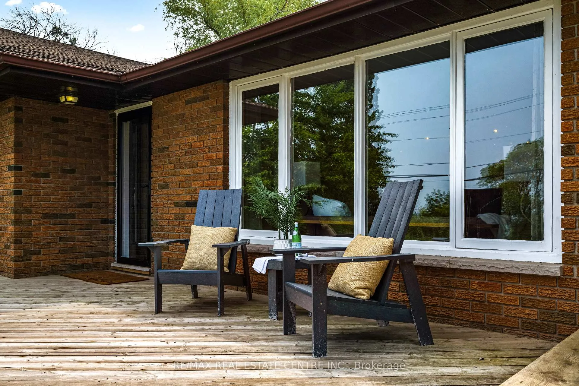 Photo 35 of 188 Lakeshore Road E, Blue Mountains — HOMEH