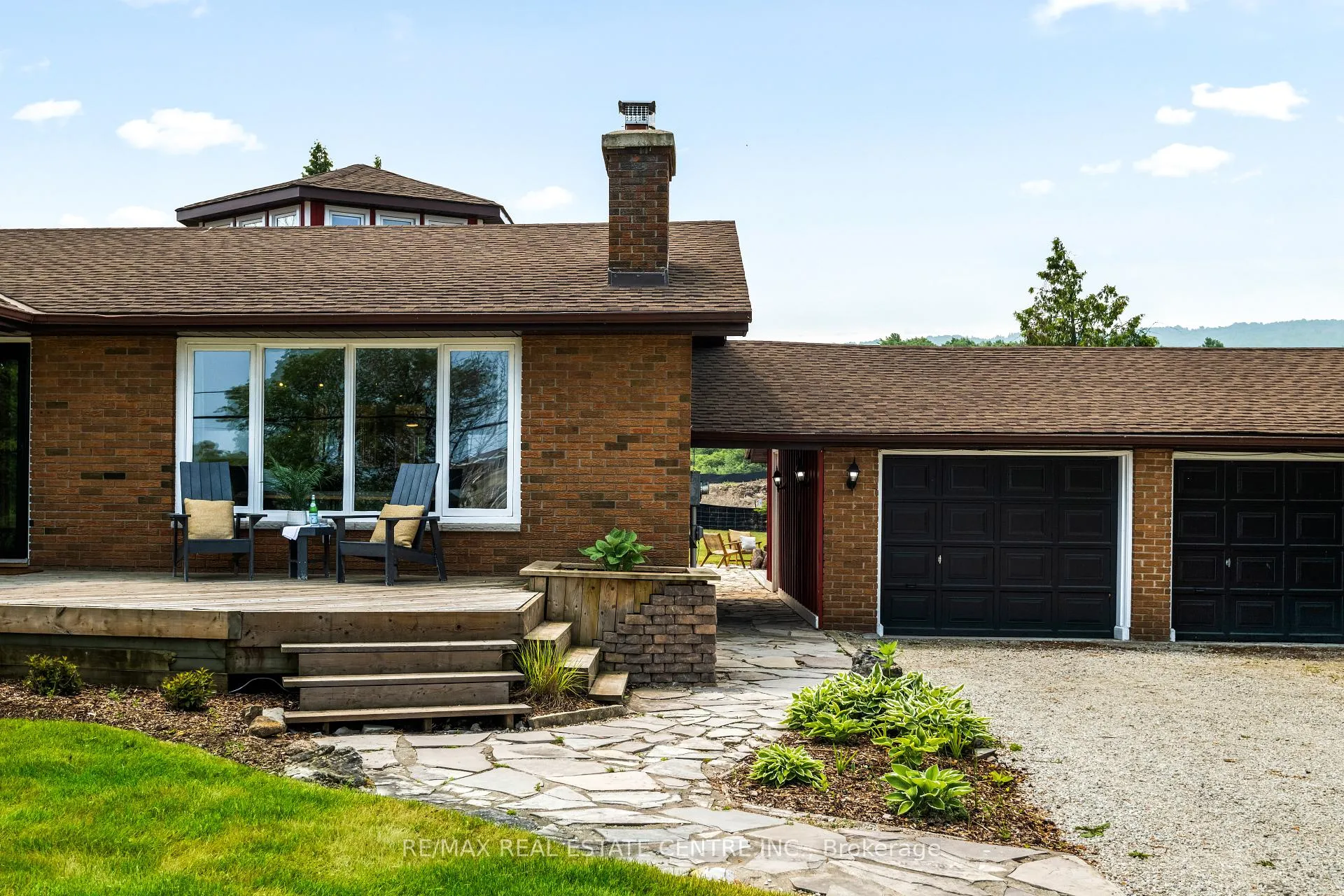 Photo 36 of 188 Lakeshore Road E, Blue Mountains — HOMEH