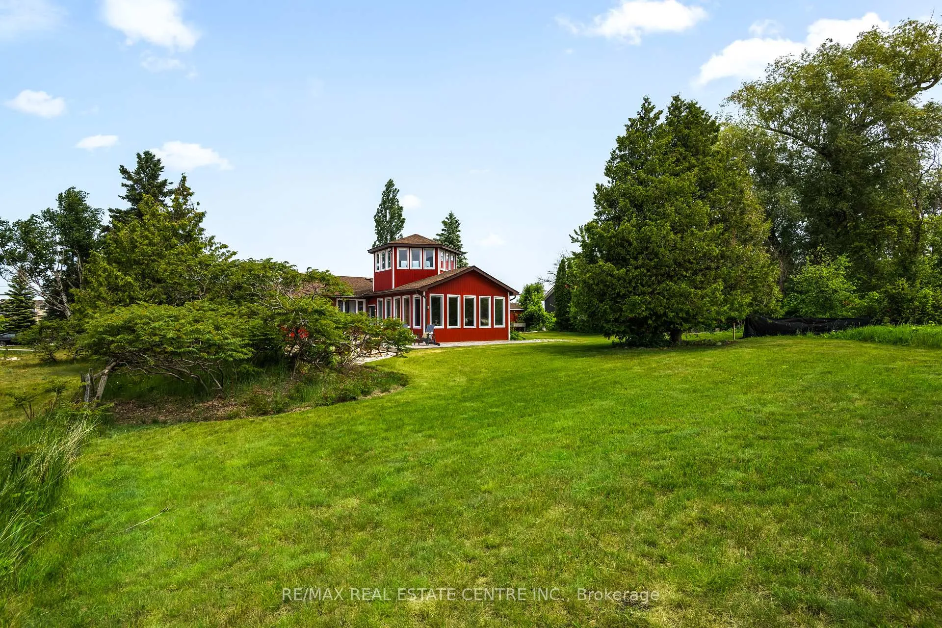 Photo 41 of 188 Lakeshore Road E, Blue Mountains — HOMEH