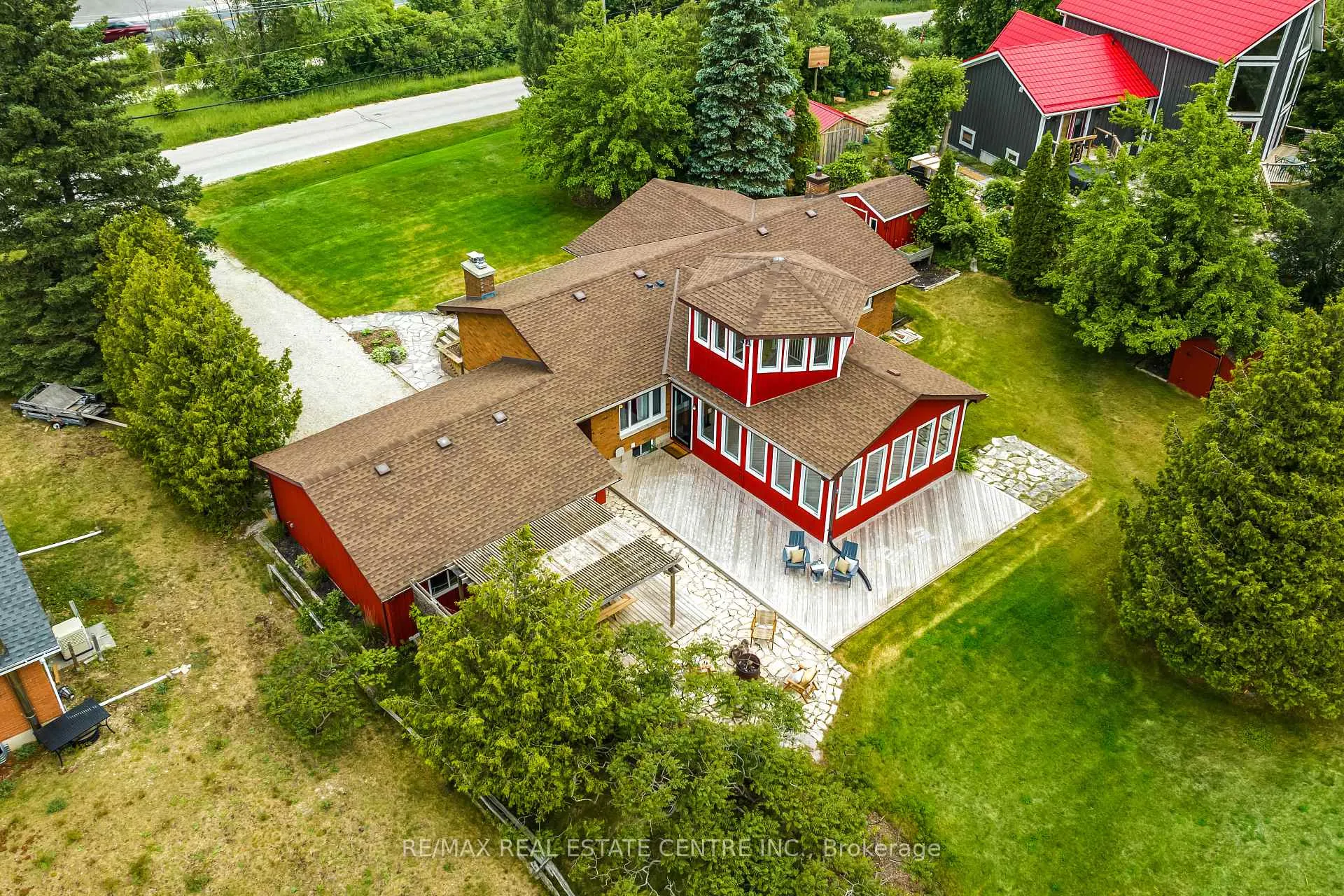Photo 46 of 188 Lakeshore Road E, Blue Mountains — HOMEH