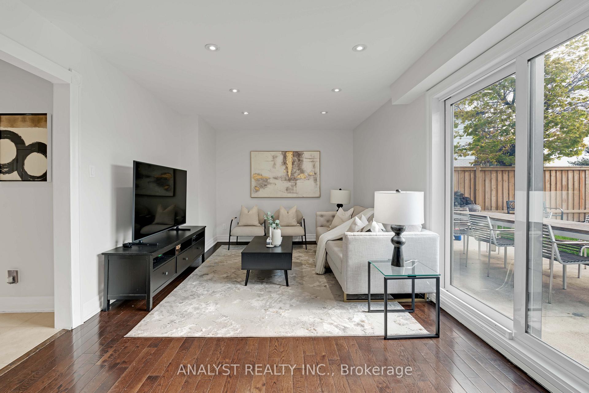 Photo 6 of 285 Glenwood Crescent, Caledon, Bolton East — HOMEH
