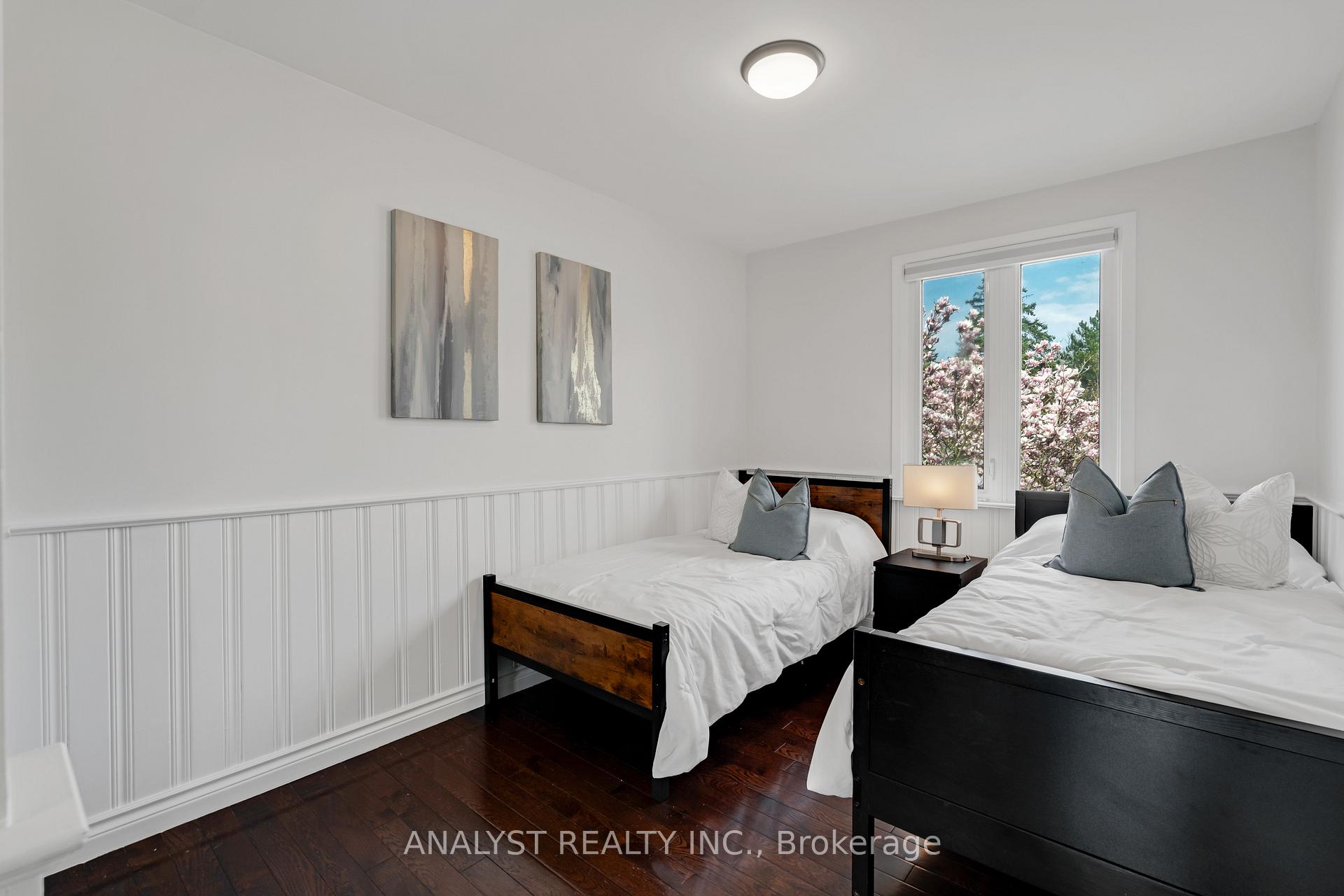 Photo 15 of 285 Glenwood Crescent, Caledon, Bolton East — HOMEH