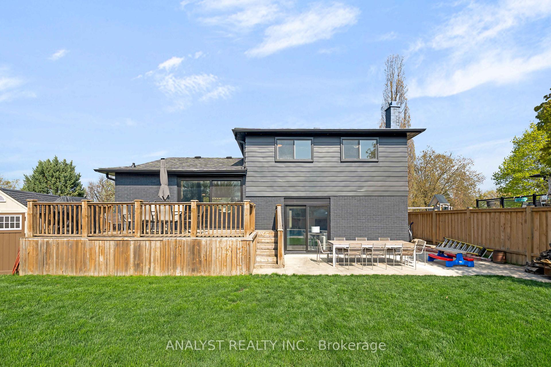 Photo 24 of 285 Glenwood Crescent, Caledon, Bolton East — HOMEH