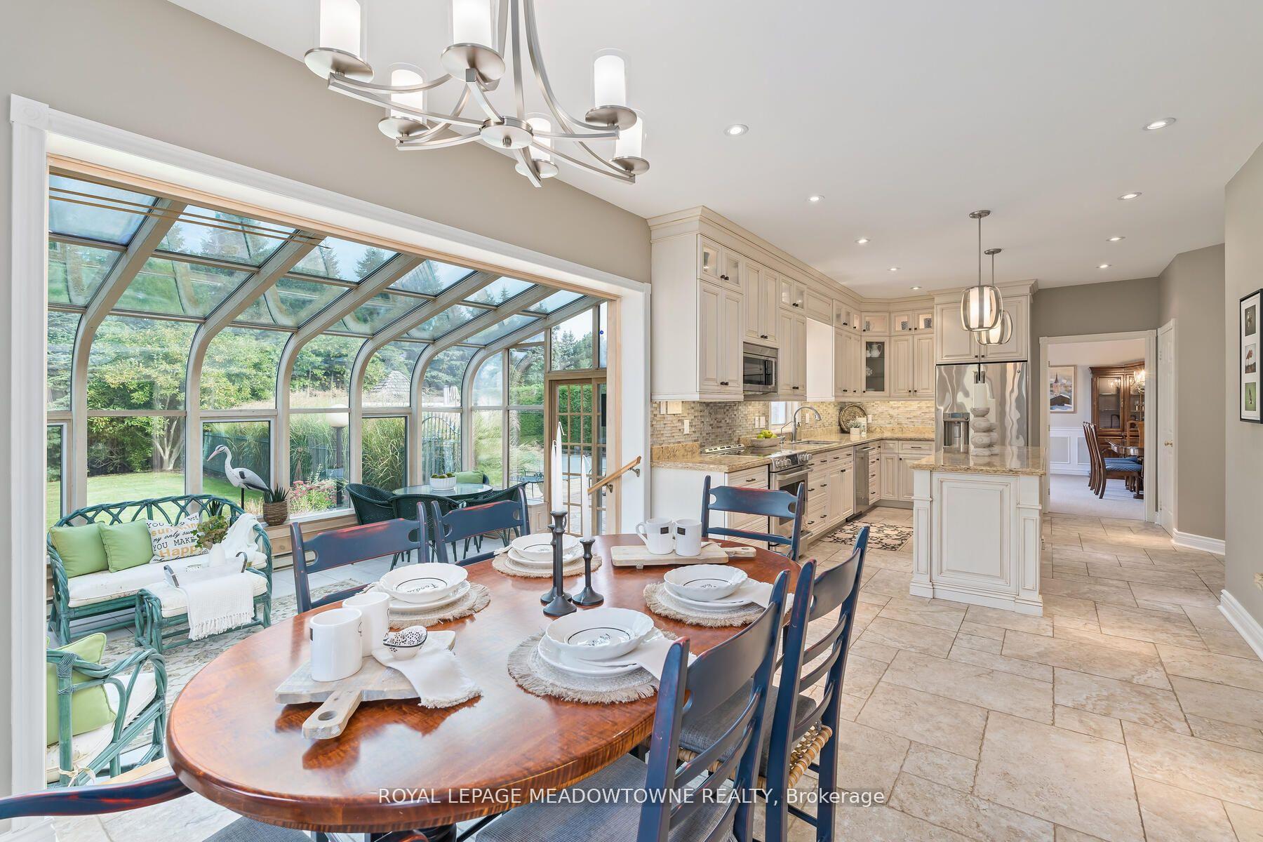 Photo 8 of 3 Meagan Drive, Halton Hills, Glen Williams — HOMEH