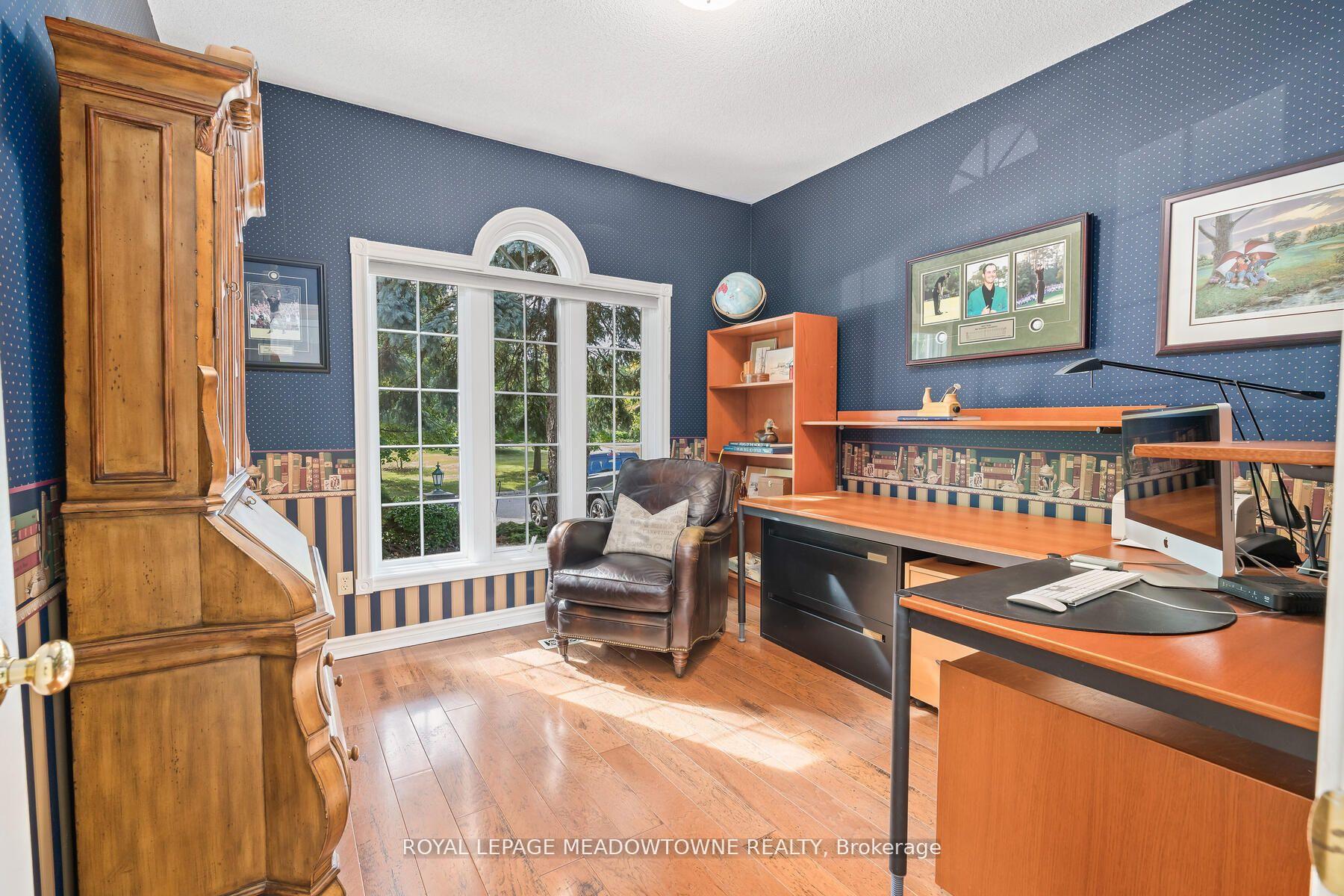 Photo 15 of 3 Meagan Drive, Halton Hills, Glen Williams — HOMEH