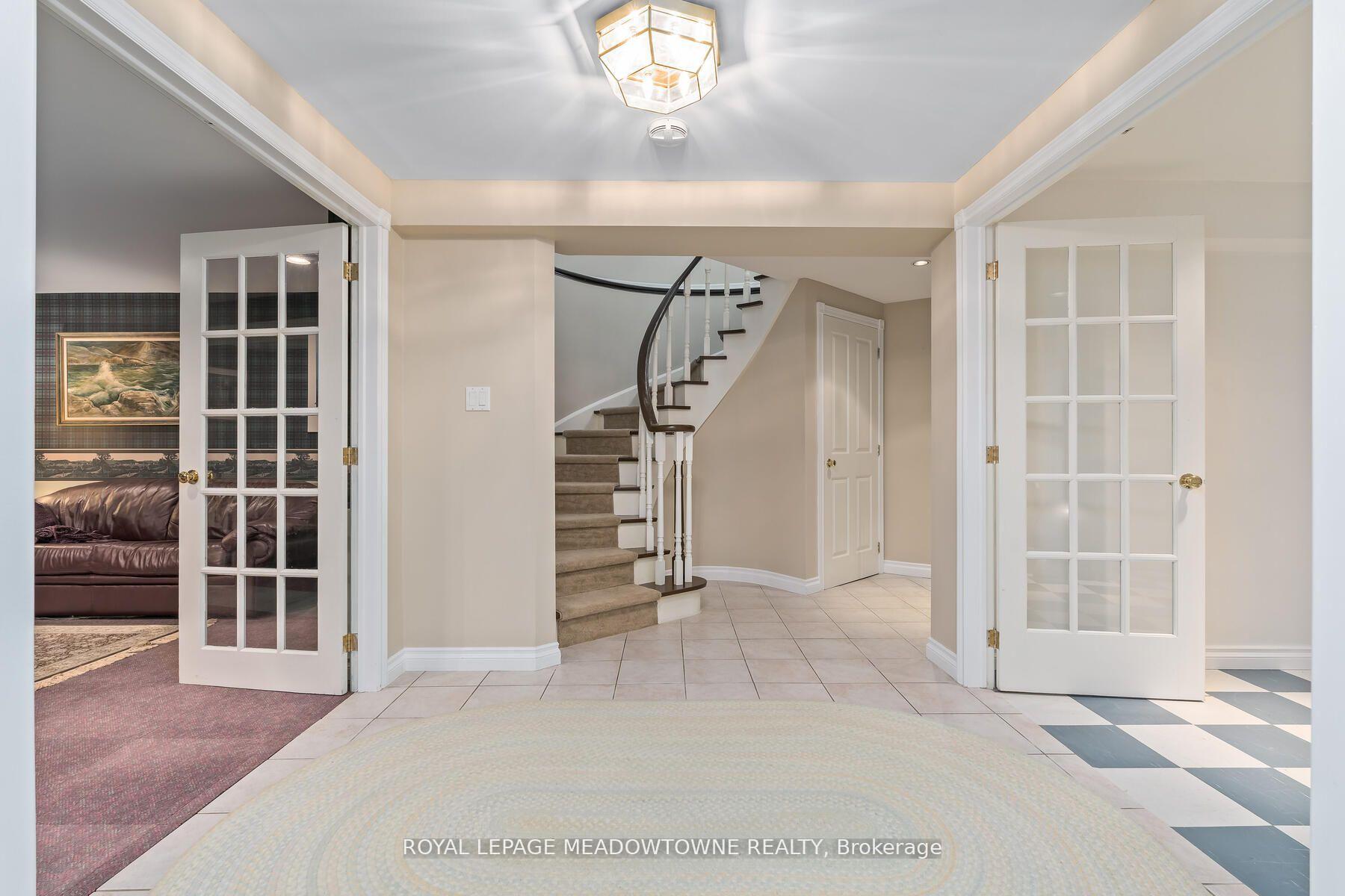 Photo 22 of 3 Meagan Drive, Halton Hills, Glen Williams — HOMEH