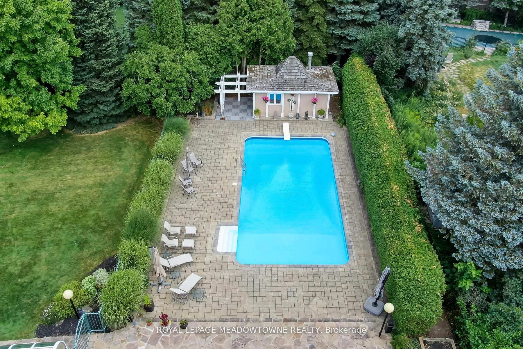 Photo 29 of 3 Meagan Drive, Halton Hills, Glen Williams — HOMEH