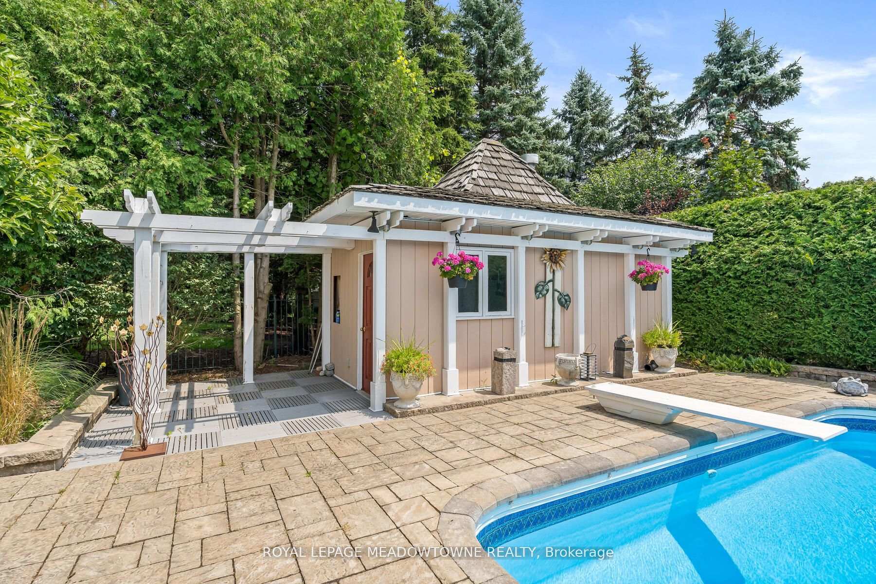 Photo 33 of 3 Meagan Drive, Halton Hills, Glen Williams — HOMEH