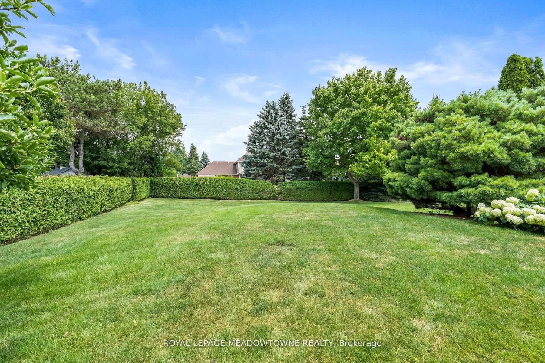 Photo 37 of 3 Meagan Drive, Halton Hills, Glen Williams — HOMEH