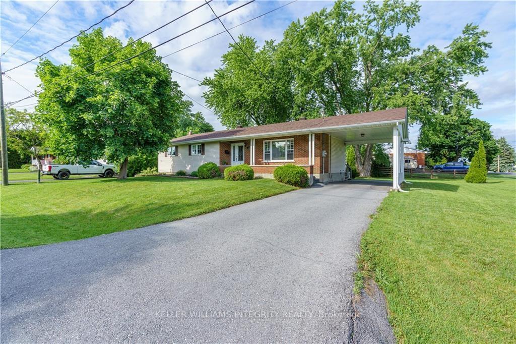 Photo 3 of 3101 Poirier Avenue, Cornwall — HOMEH
