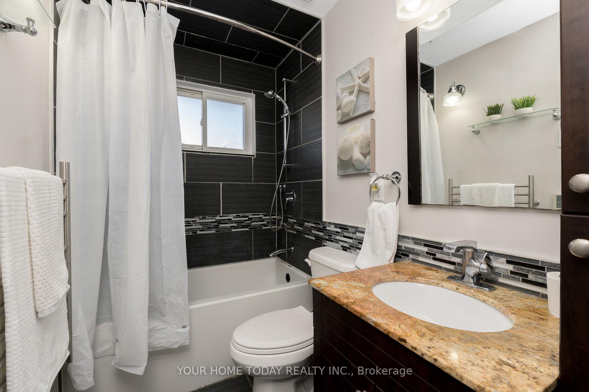 Photo 16 of 11 Weber Drive, Halton Hills, Georgetown — HOMEH