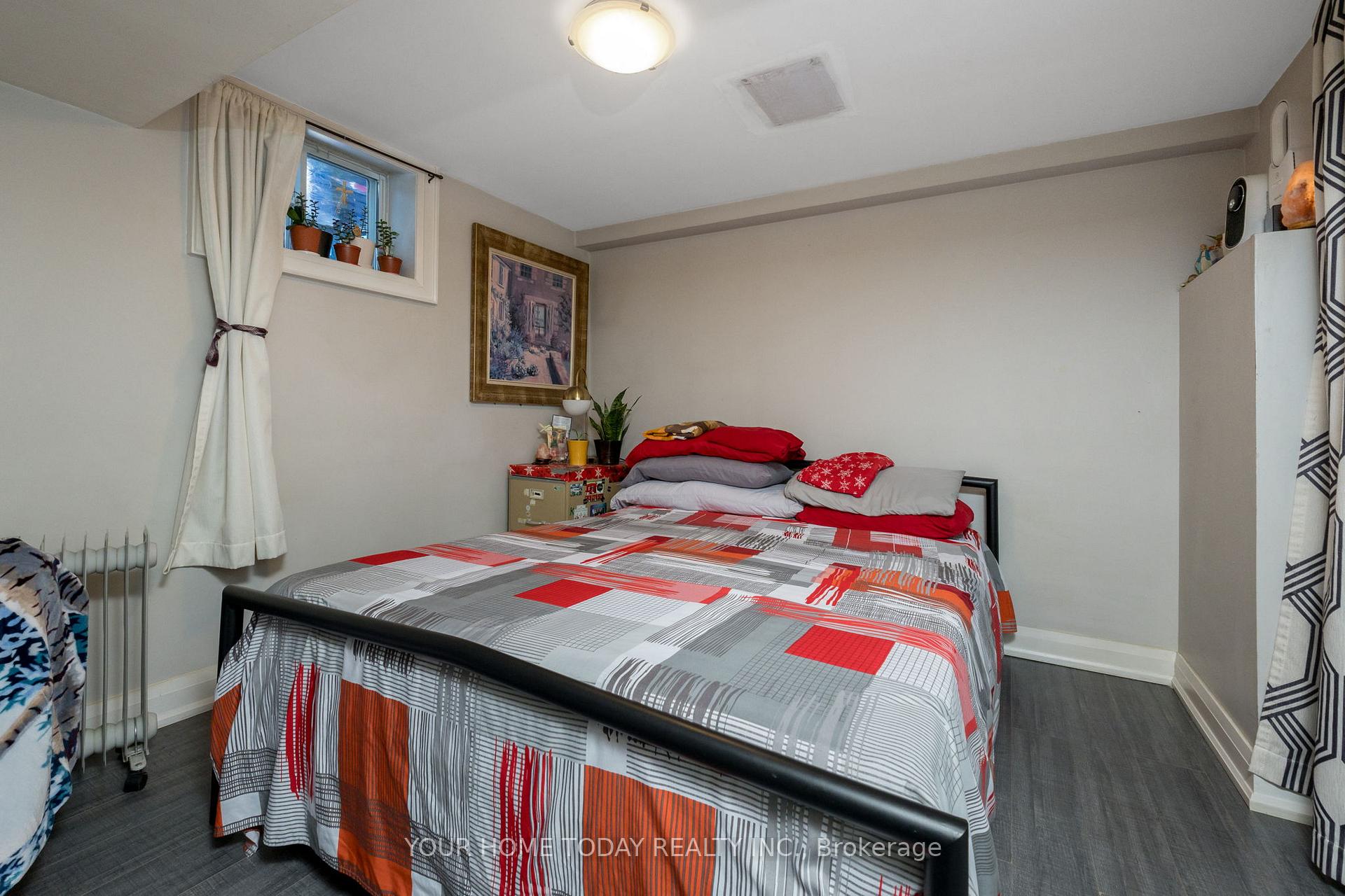 Photo 23 of 11 Weber Drive, Halton Hills, Georgetown — HOMEH