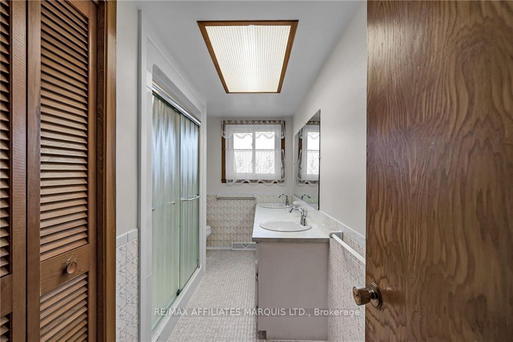 Photo 13 of 322 Jarvis Street, Cornwall — HOMEH
