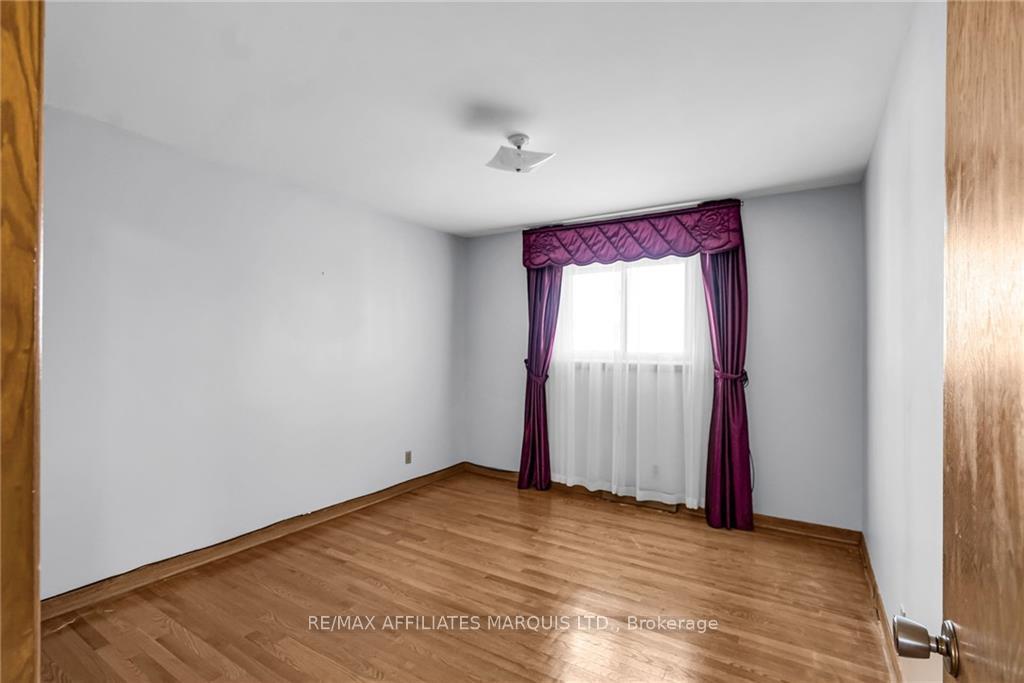 Photo 17 of 322 Jarvis Street, Cornwall — HOMEH