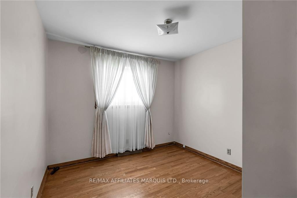 Photo 19 of 322 Jarvis Street, Cornwall — HOMEH