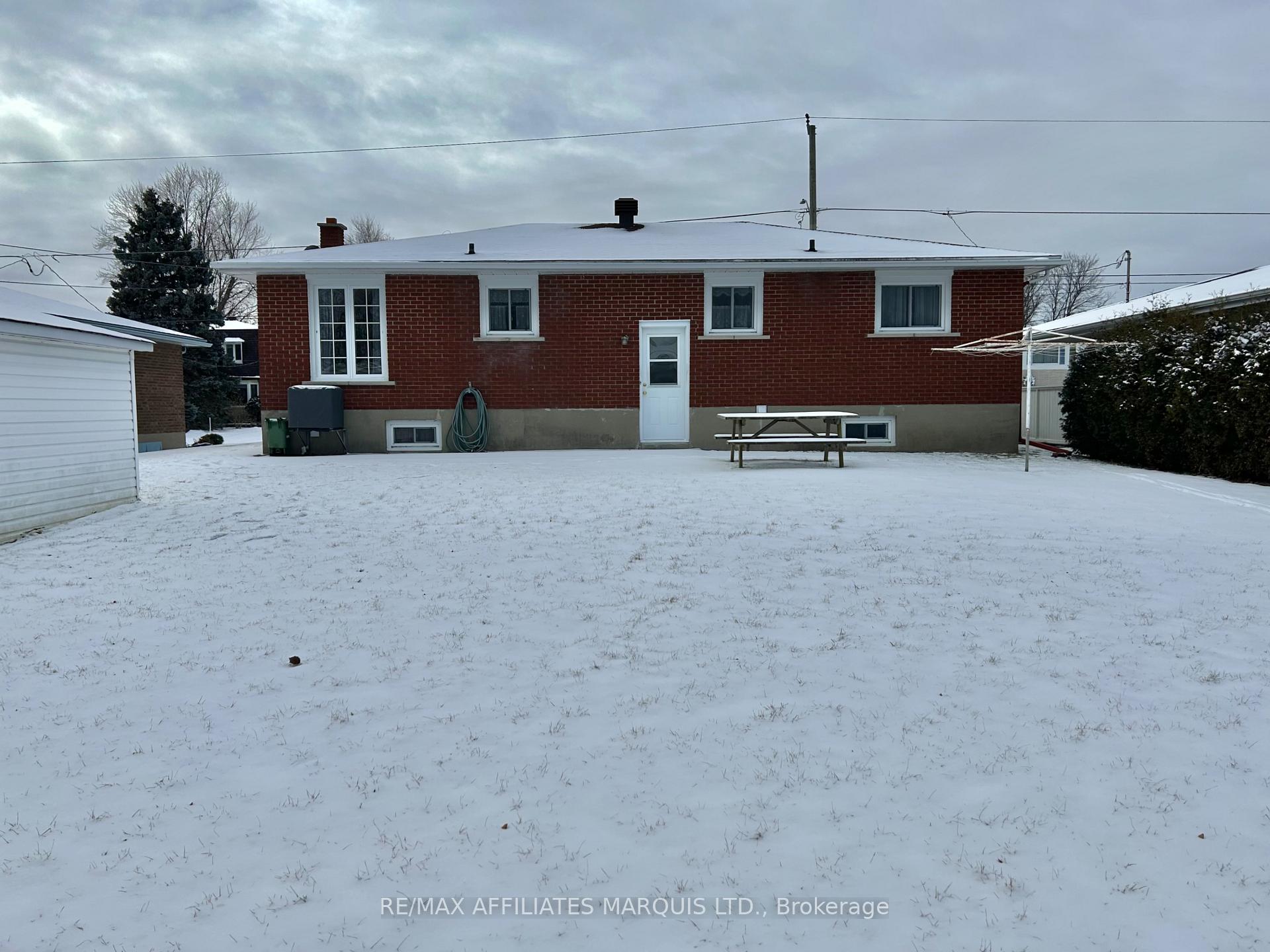 Photo 28 of 322 Jarvis Street, Cornwall — HOMEH