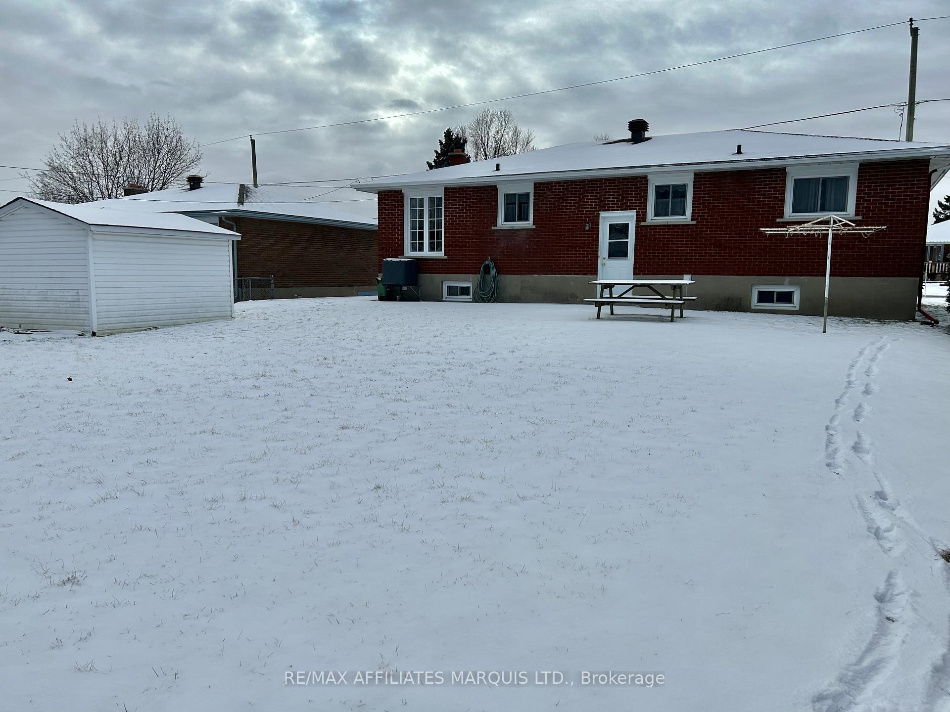 Photo 29 of 322 Jarvis Street, Cornwall — HOMEH