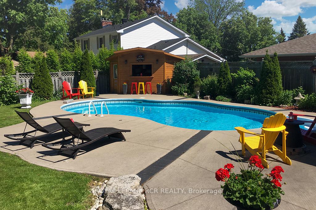 Photo 5 of 282 Maple Avenue, Halton Hills, Georgetown — HOMEH